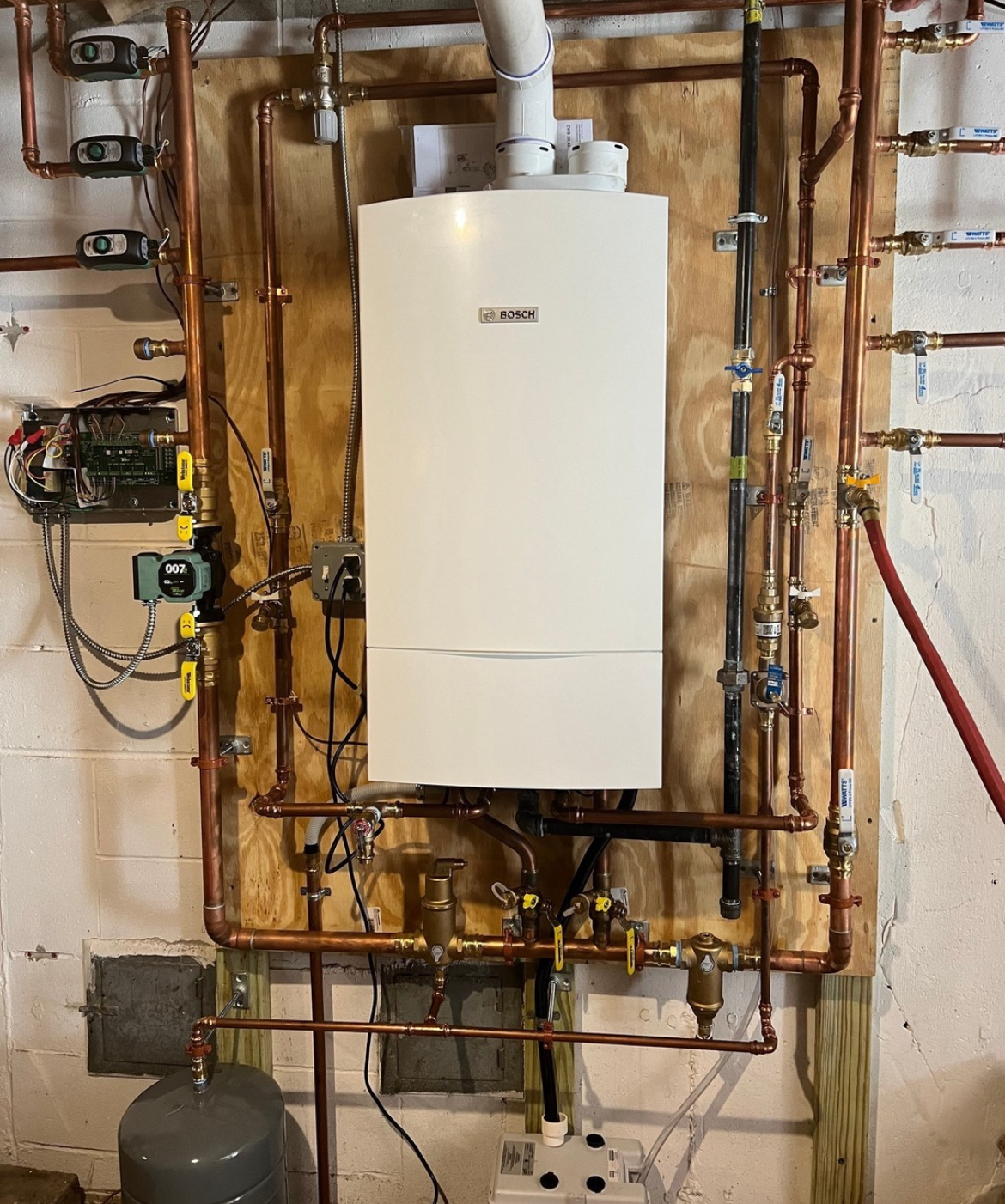Enhance your home’s efficiency with Paul The Plumber’s expert water heater installation.