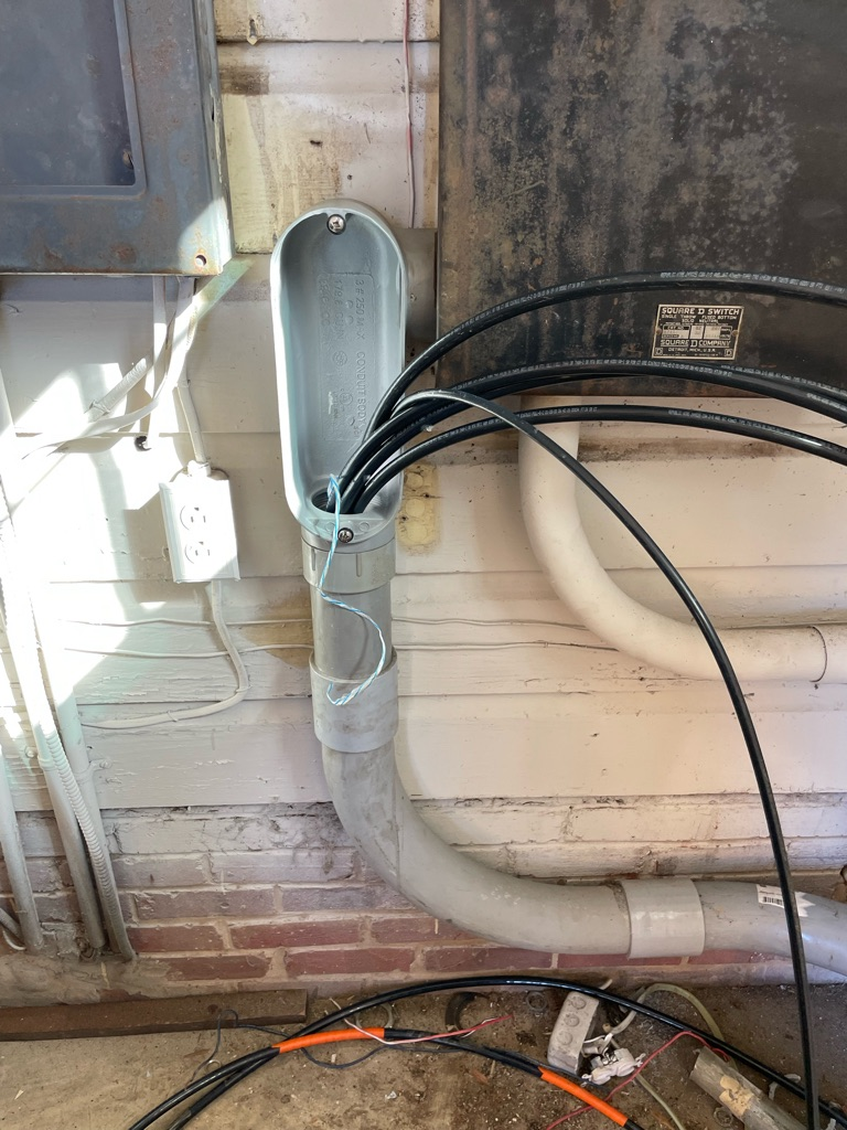 Aardvark Electric, Inc., ensuring professional and high-quality electrical installations for a safe and efficient home.