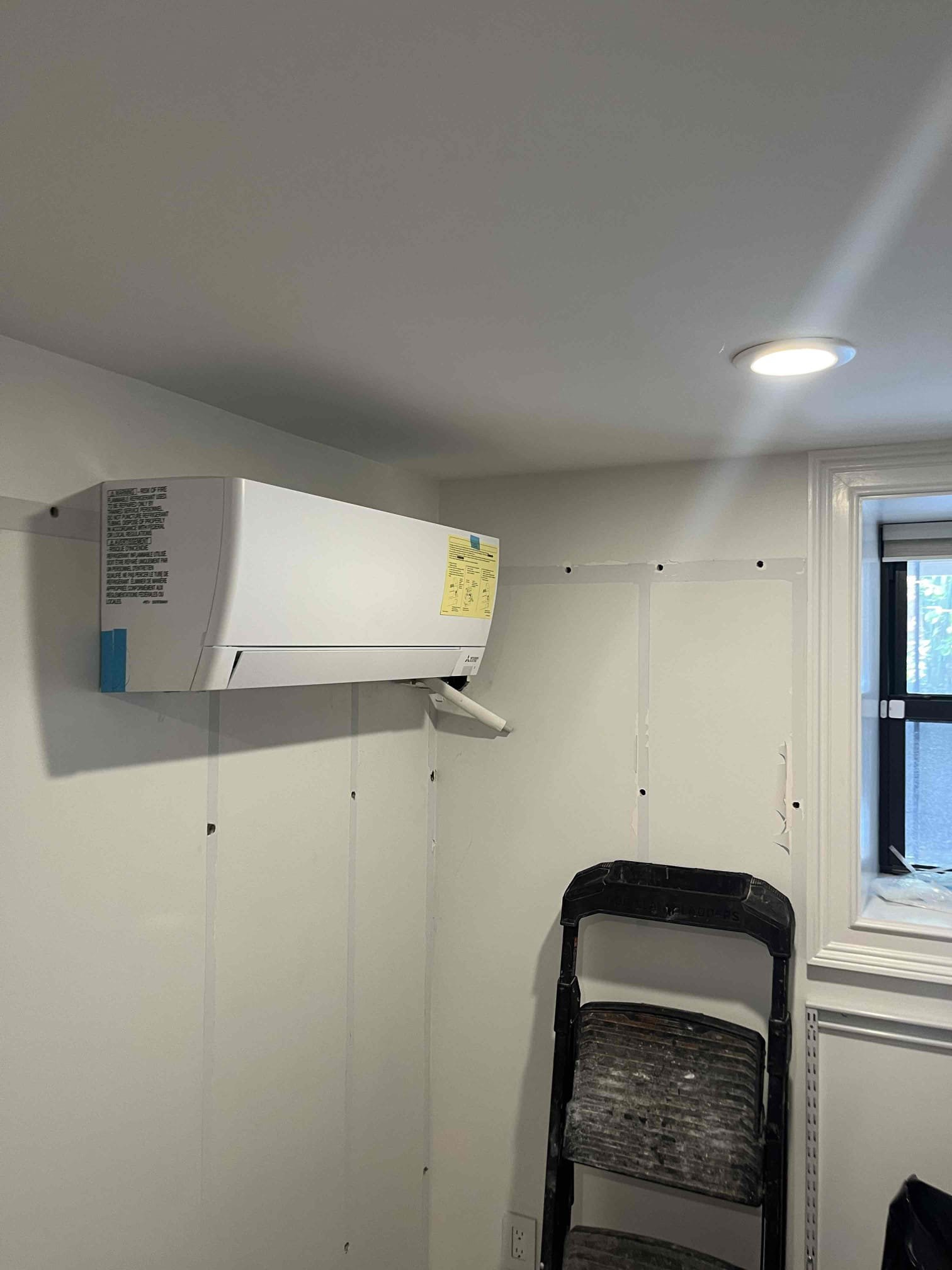 Trust Akian Plumbing, Heating, Cooling & Electric for neat, reliable mini-split installations that emphasize careful mounting and lasting performance.