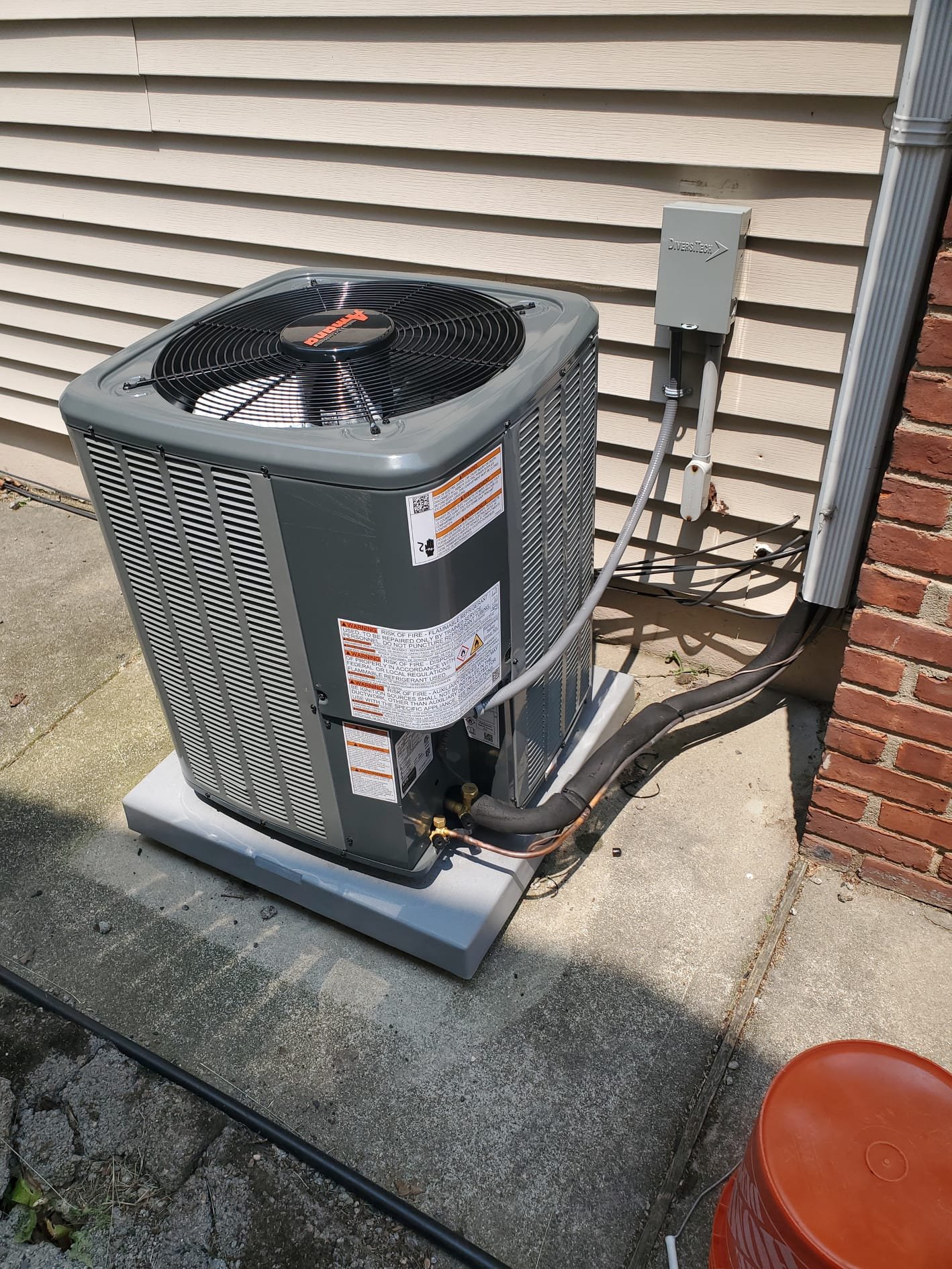 Experience superior HVAC installation with our experts, ensuring optimal comfort and efficiency for your home. Choose [Business Name] for professional and reliable service.
