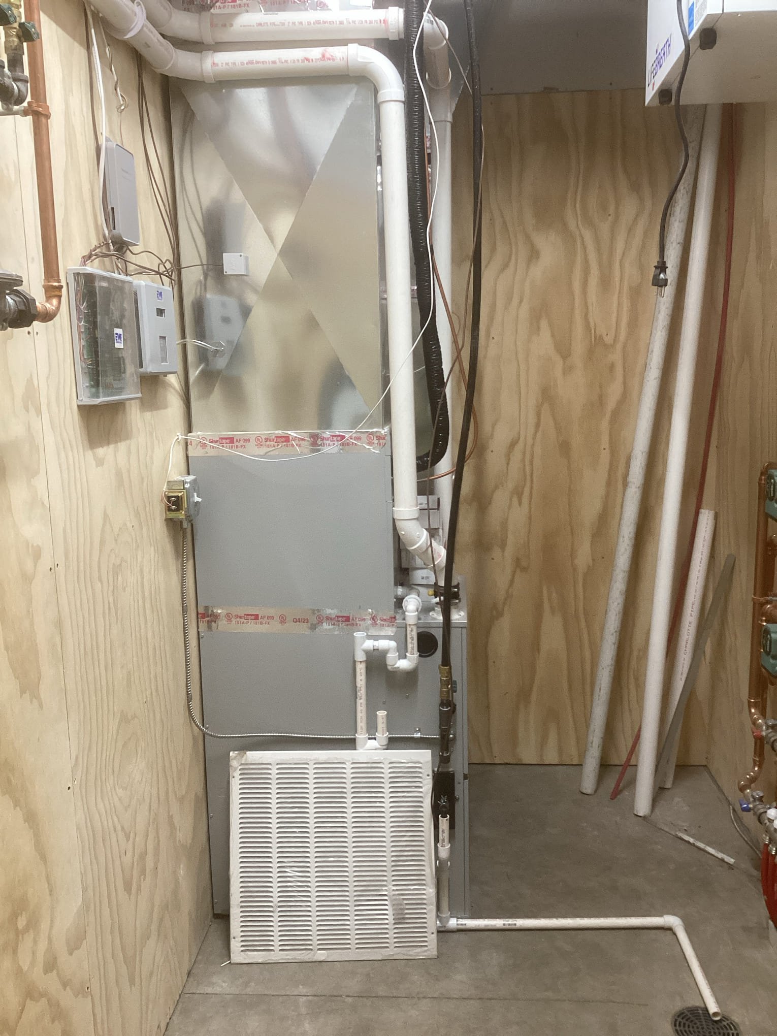 Ensure comfort and efficiency with Plumbing and Heating by Craig, Inc.'s expert HVAC installations.