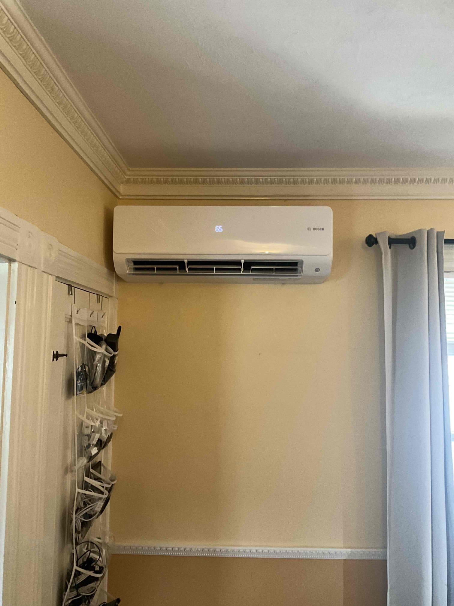 Comfortable, quiet cooling installed with care, Akian Plumbing, Heating, Cooling & Electric shows how a ductless system blends into your living space.