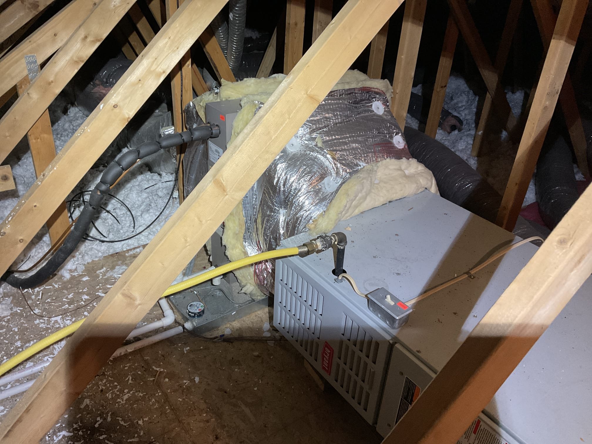 Ensure your home stays comfortable and energy-efficient with expert HVAC solutions from Boehmer Heating & Cooling.