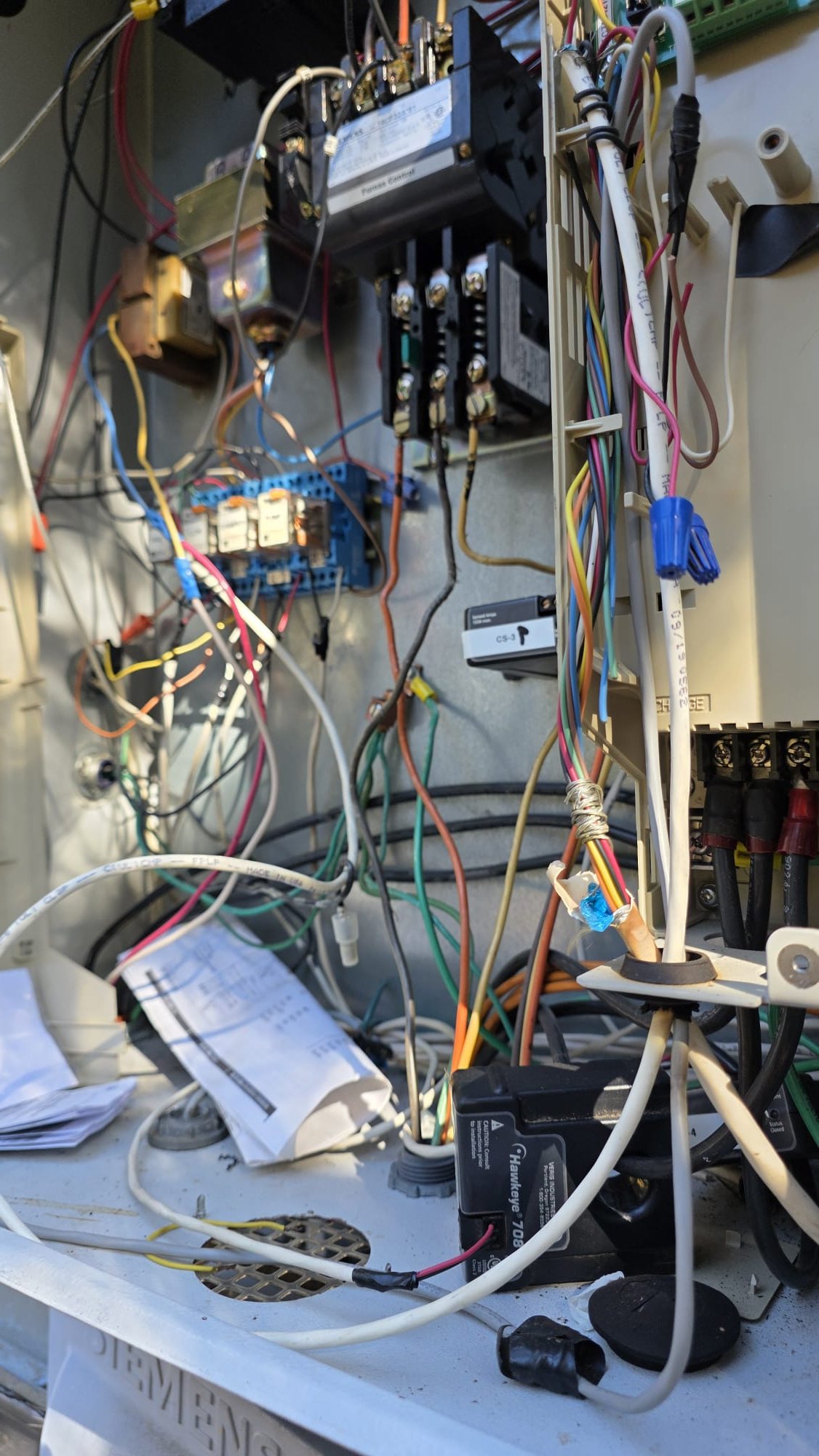 Aardvark Electric, Inc. showcases precision and professionalism in every wiring project, ensuring your electrical systems are in expert hands.