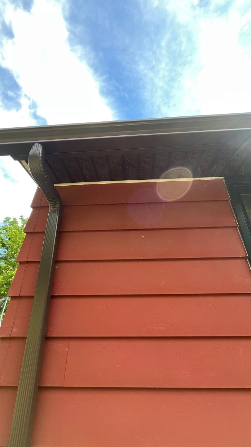 Showcasing durable exterior work and neat drainage installation, Mast Roofing & Construction delivers reliable craftsmanship you can trust.