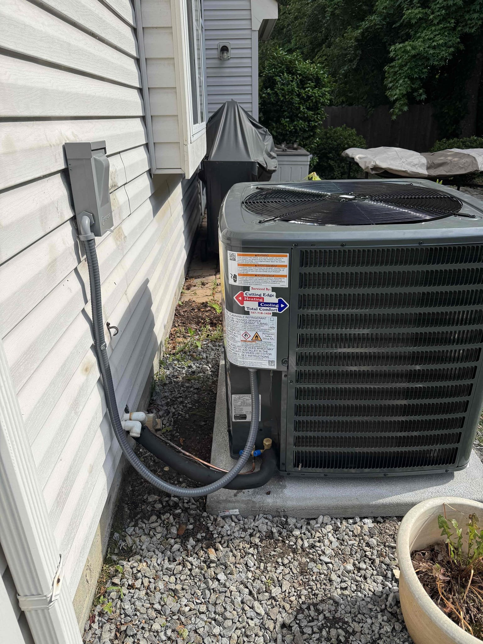 Experience superior comfort with Cutting Edge Total Comfort's expert AC installations, ensuring quality and professionalism every step of the way.