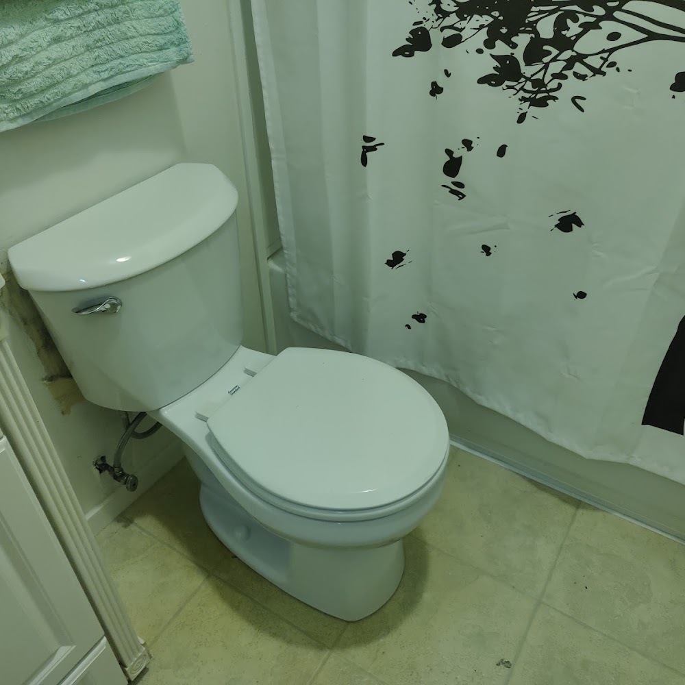 Tri-State Water, Power, and Air offers expert toilet repair and plumbing services for a pristine bathroom experience.