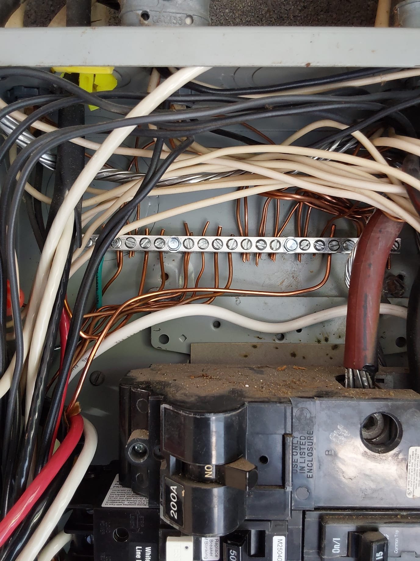 Ensure your home runs smoothly with expert electrical panel service from [Business Name].