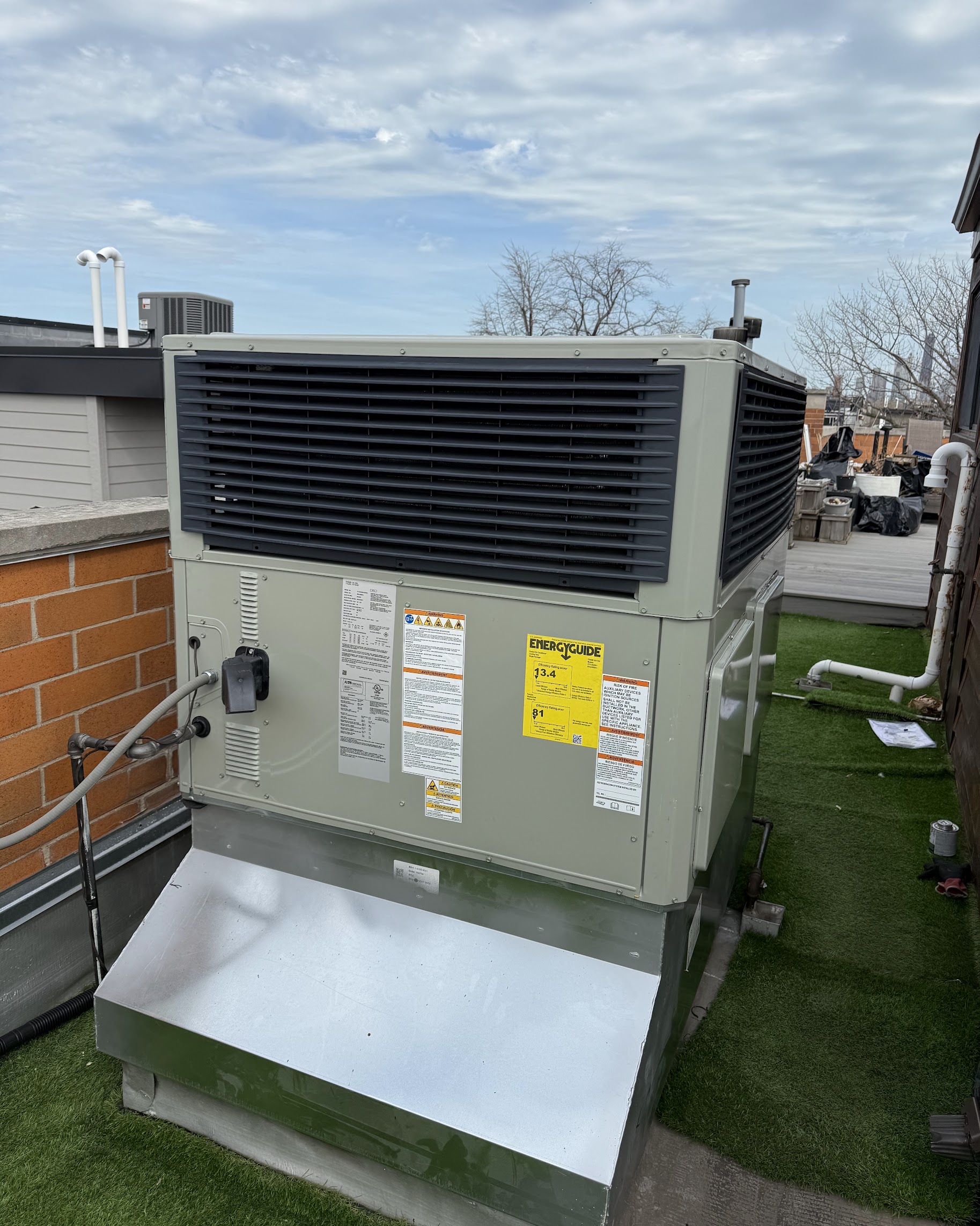 Dependable rooftop HVAC installations from Oasis Heating and Cooling demonstrate careful workmanship and long‑lasting performance for your building.