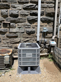 Experience top-notch HVAC services with Unique Indoor Comfort, where professionalism meets reliability.