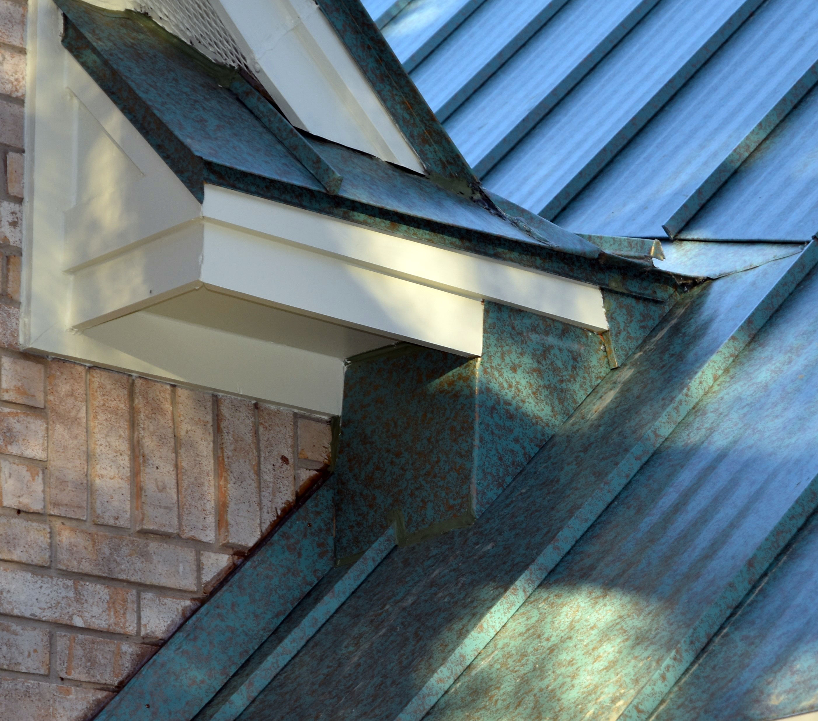 Experience timeless elegance with Green Knight® Metal Roofing, where quality meets craftsmanship.