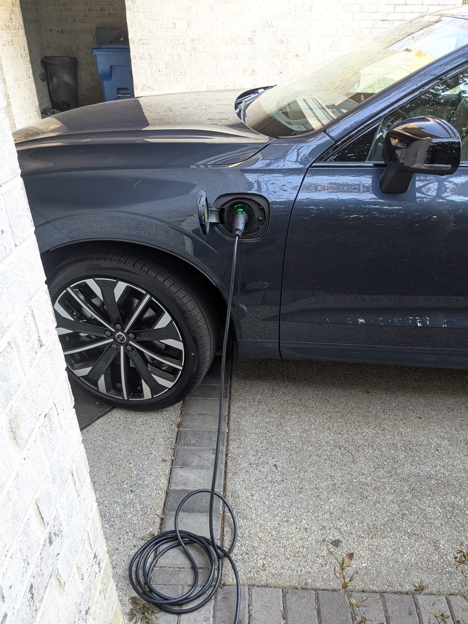 Experience seamless EV charging solutions with Aardvark Electric, Inc., bringing modern innovation to your doorstep.