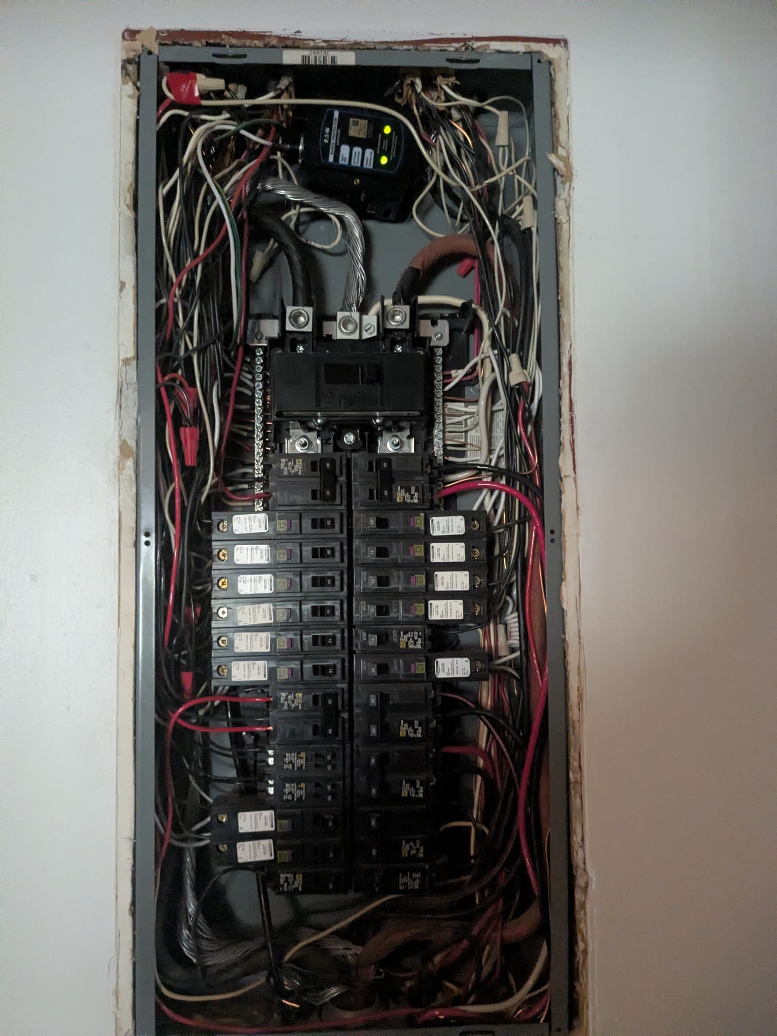 Aardvark Electric, Inc. expertly showcases the precision and safety in every electrical panel service.