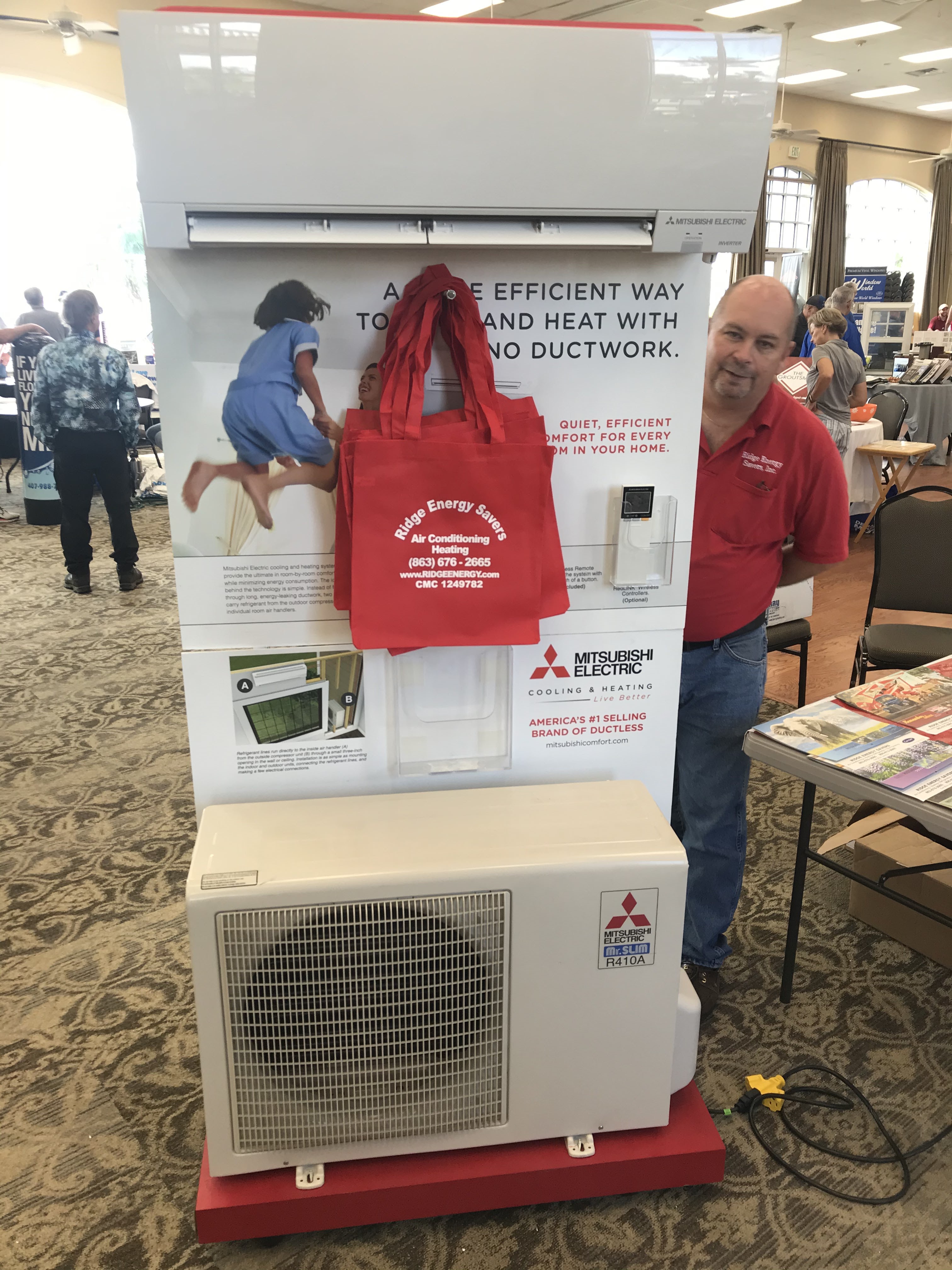 Discover the efficiency and comfort of ductless air conditioning with Ridge Energy Savers Inc. Heating & Air Conditioning at the forefront of innovation.