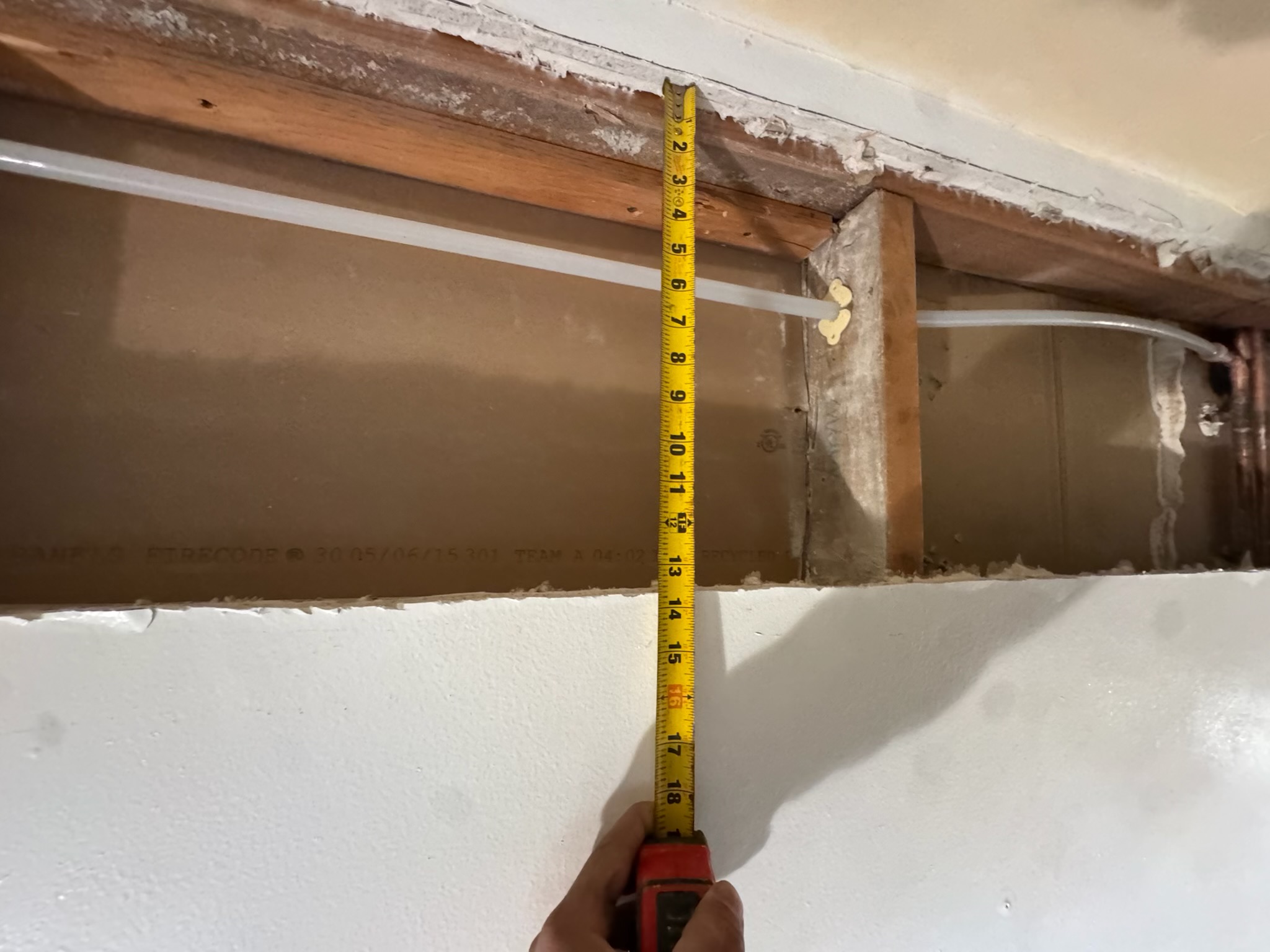 Cruz Plumbing & Rooter Services measured and fitted a clean pipe installation inside the wall cavity to ensure reliable, long lasting performance.