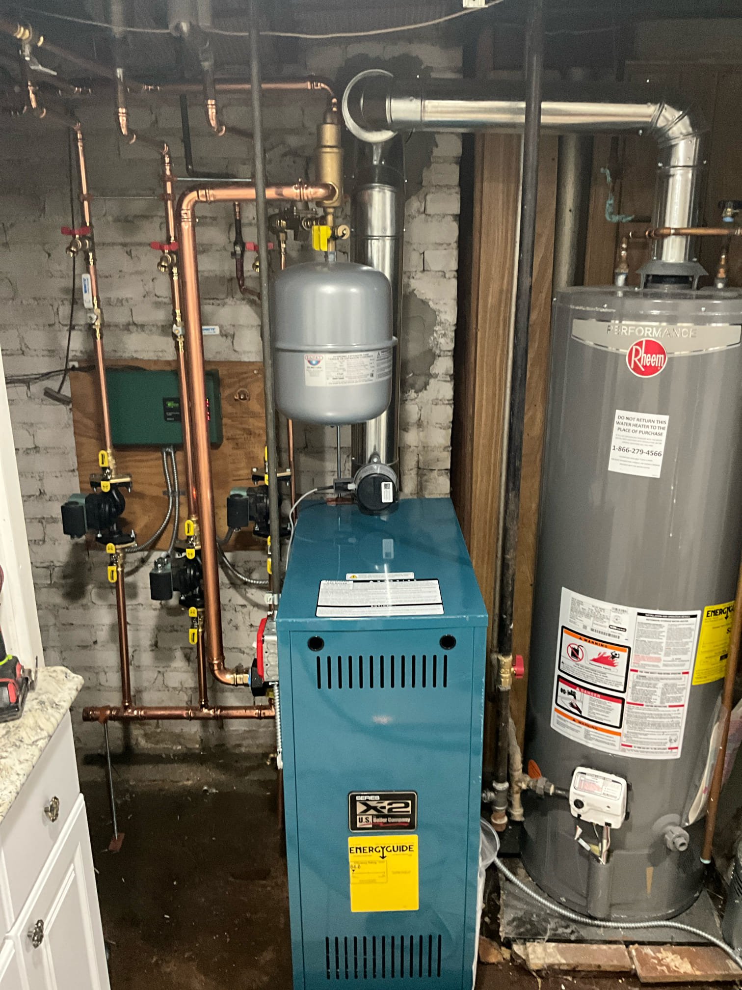 Akian Plumbing, Heating, Cooling & Electric delivers top-notch heating solutions with advanced water heaters and efficient systems.