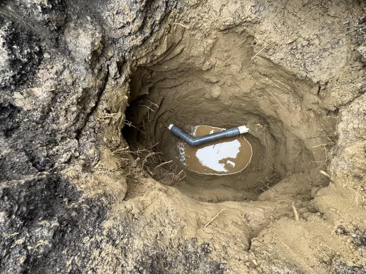 Cruz Plumbing & Rooter Services quickly locates and exposes underground pipes for efficient repairs, protecting your property from further water damage.