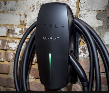 AccuTemp Heating & Air Conditioning installs reliable EV charging stations with tidy workmanship and dependable performance for your home.