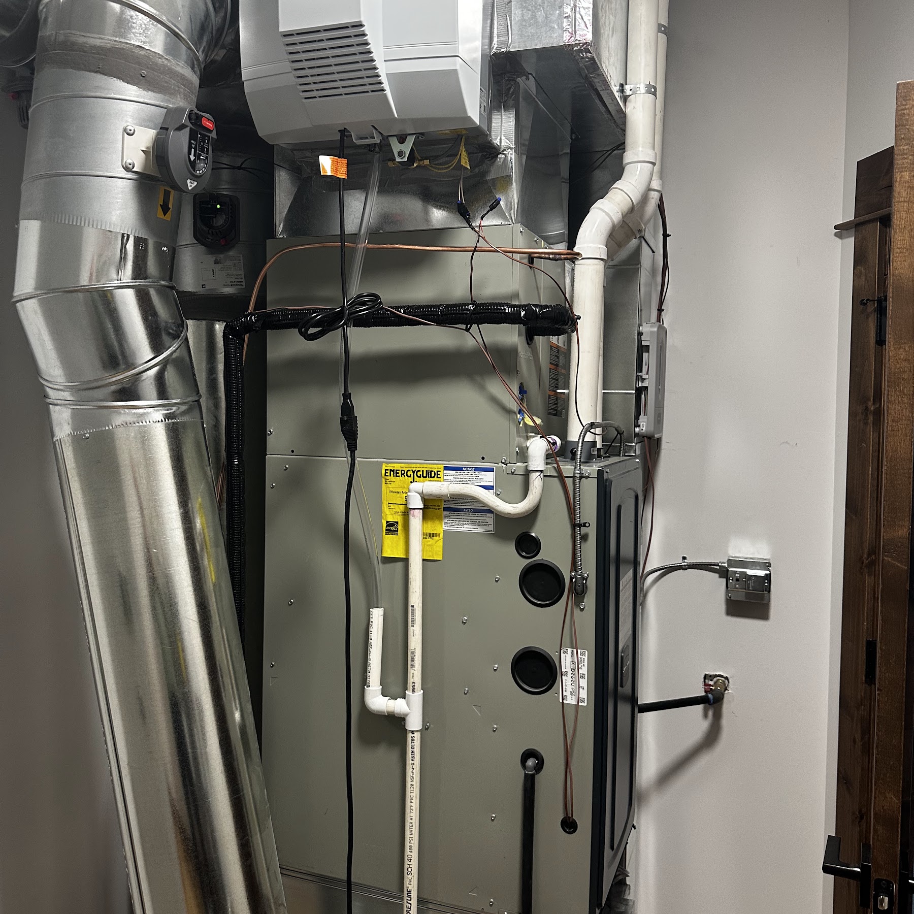 Professional installation and reliable performance shown in this clean HVAC setup, demonstrating Oasis Heating and Cooling's commitment to quality service.