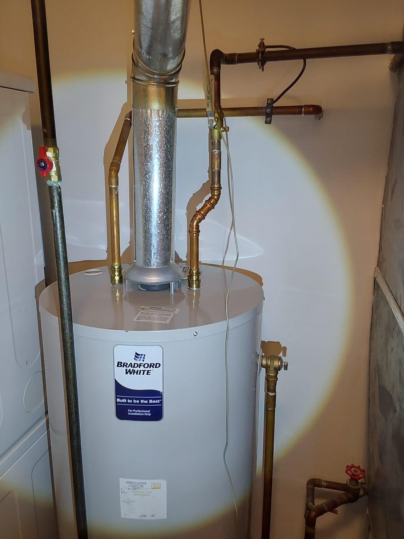 Ensure your home's hot water needs are met with professional water heater installation from Bradford White experts.