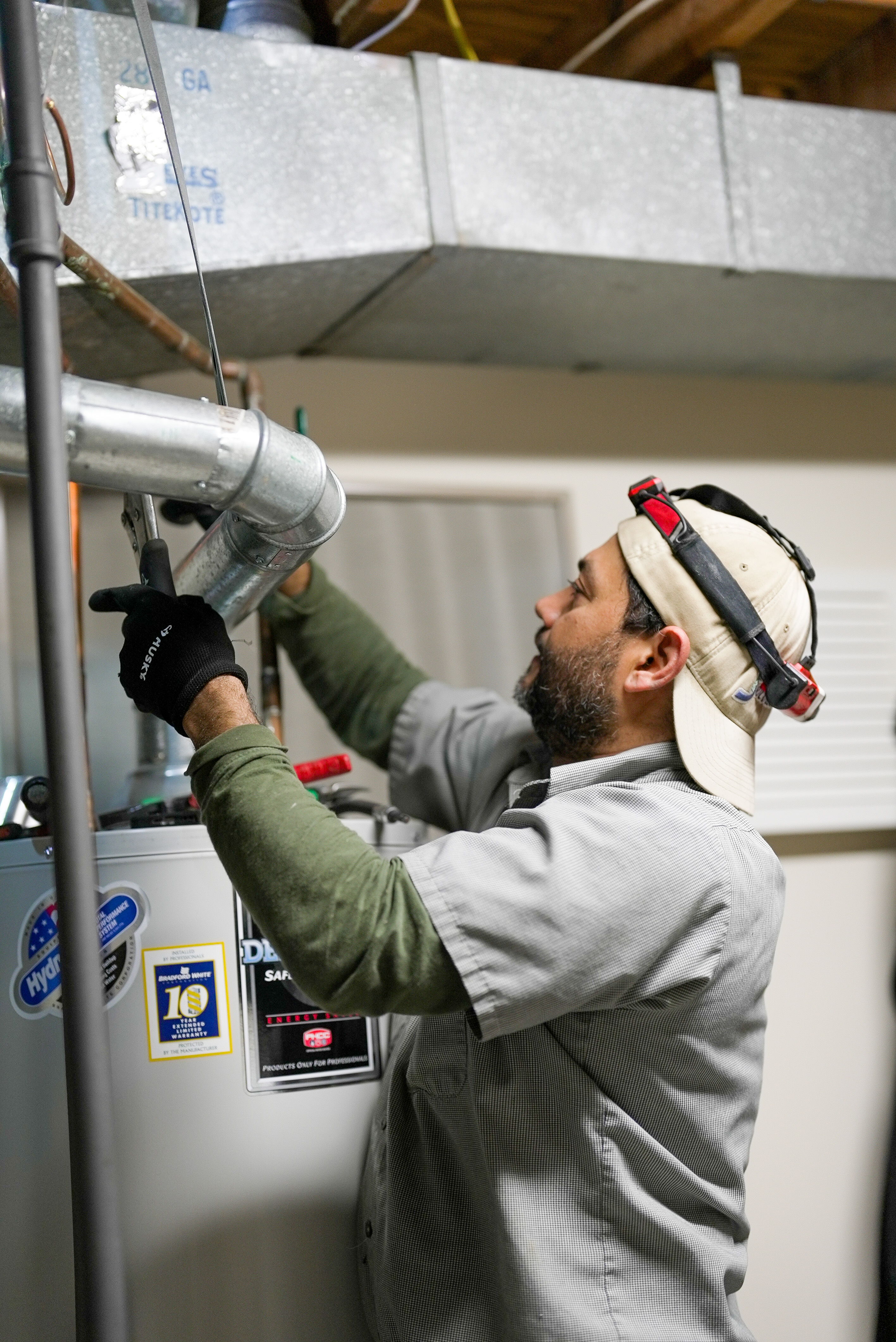 Experience top-notch HVAC services with Parrish Services – where professionalism meets quality.