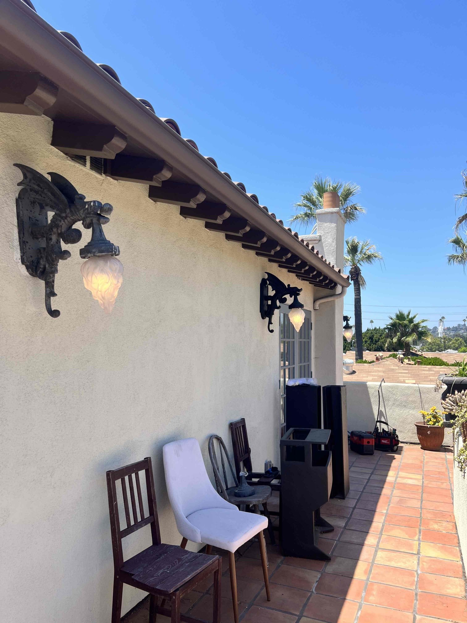Powell Electric ensures beautiful, reliable exterior lighting and careful installations that enhance curb appeal and safety.
