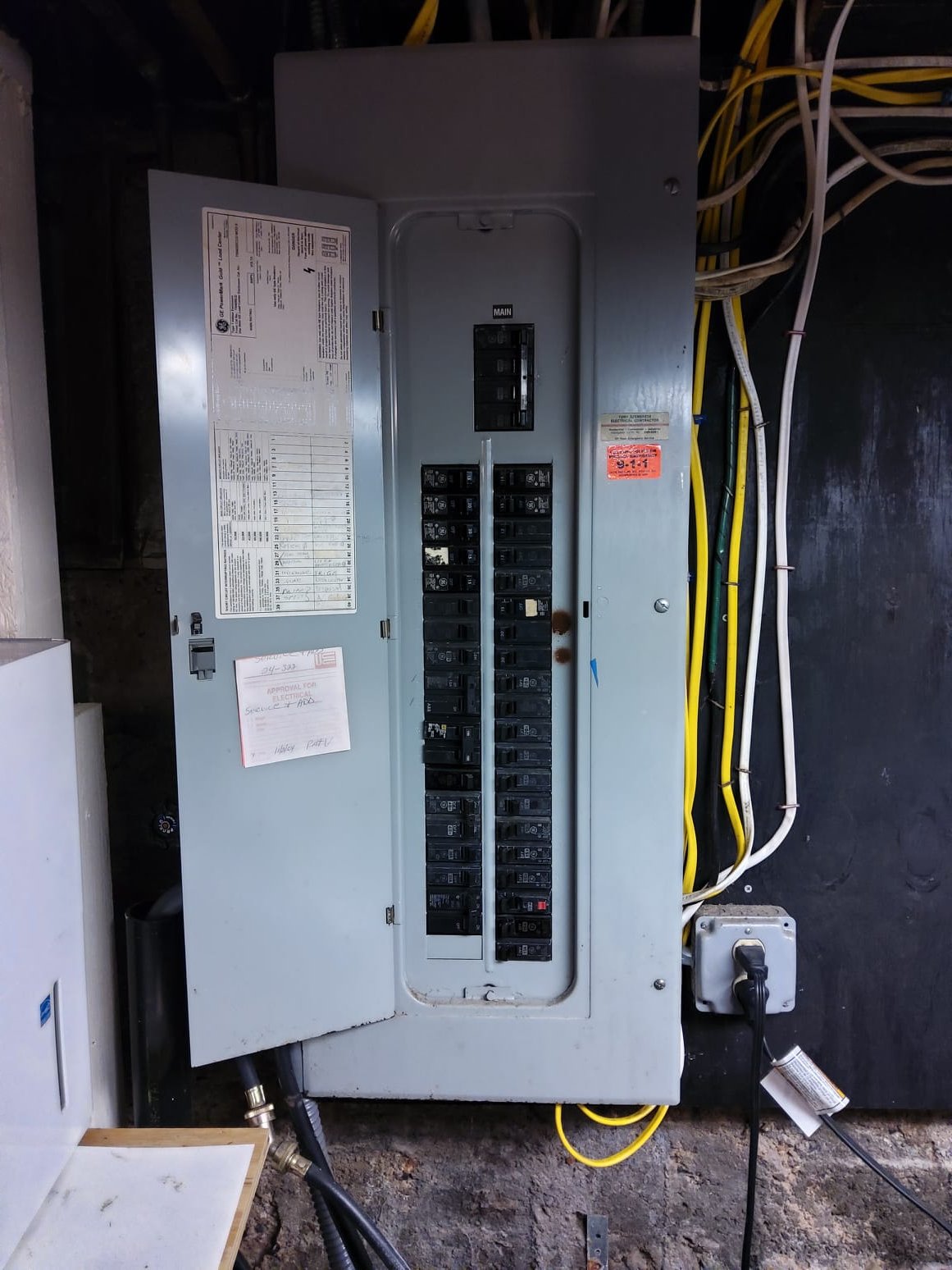 Discover the precision and safety standards upheld by Service Professionals through expertly managed electrical installations.