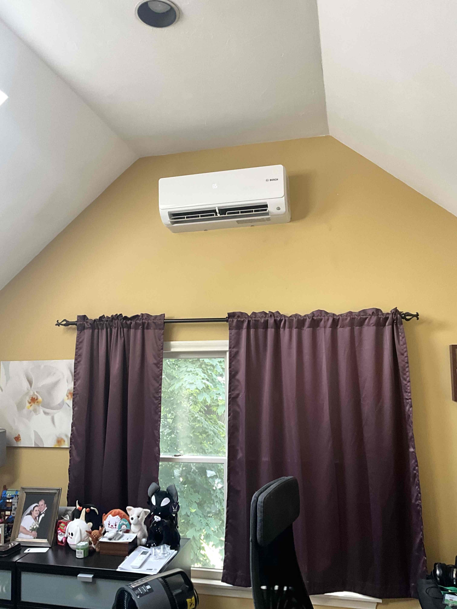 Comfort and quiet performance from a professionally installed Bosch ductless system help Akian Plumbing, Heating, Cooling & Electric keep your home comfortable all year.