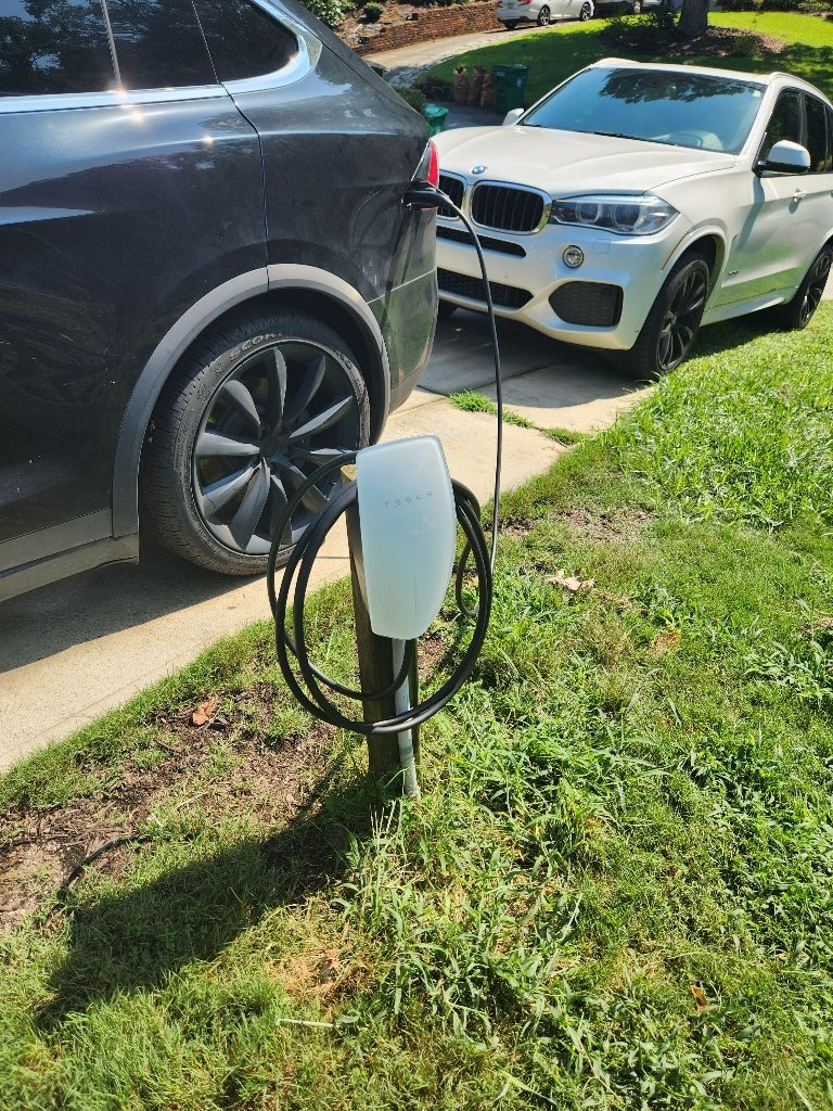 Experience the future of electric vehicle charging with Aardvark Electric, Inc.—where professionalism meets quality service in every installation.