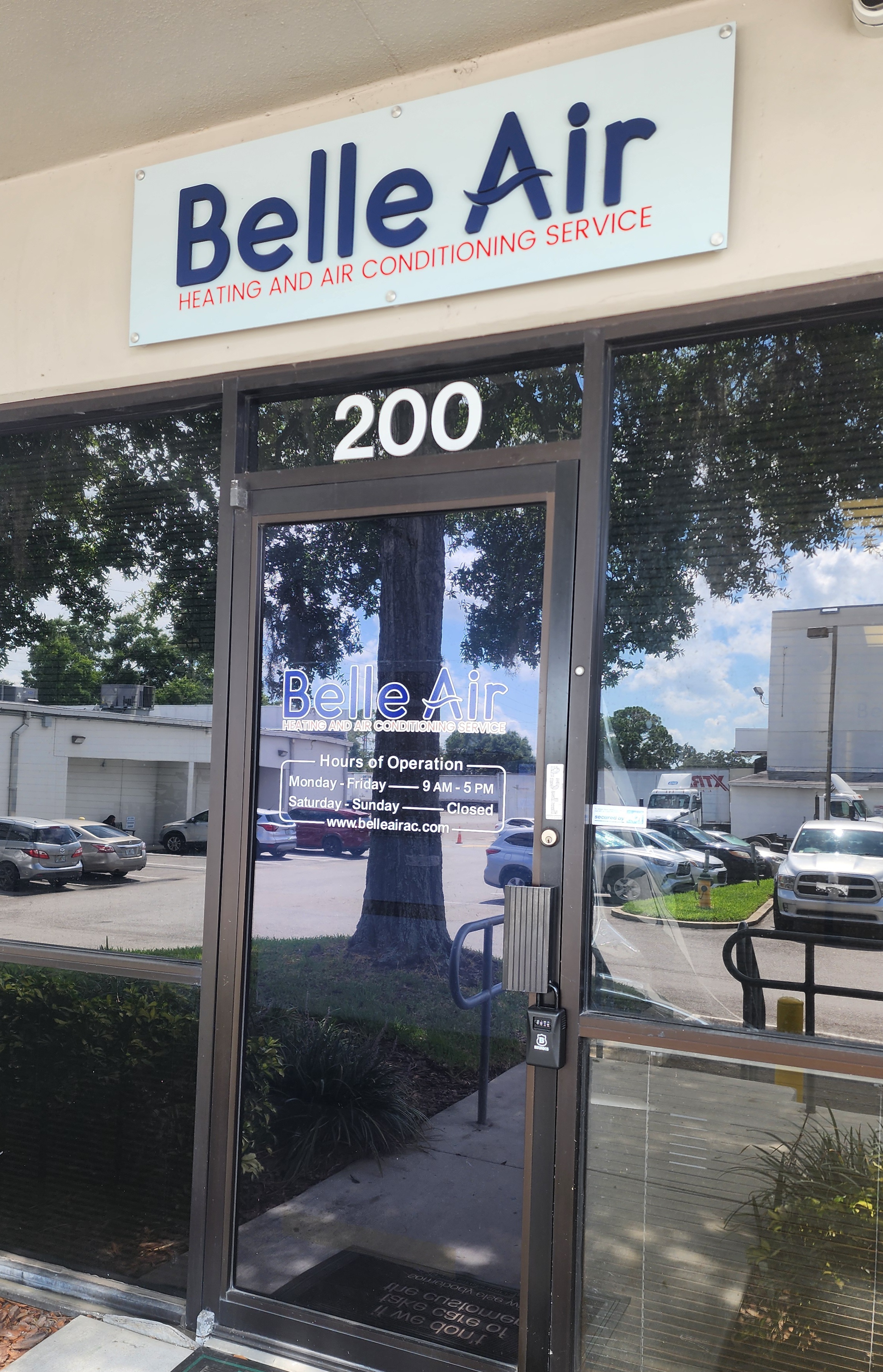 Discover the unparalleled services at Belle Air, where heating and air conditioning needs are met with expertise and care.