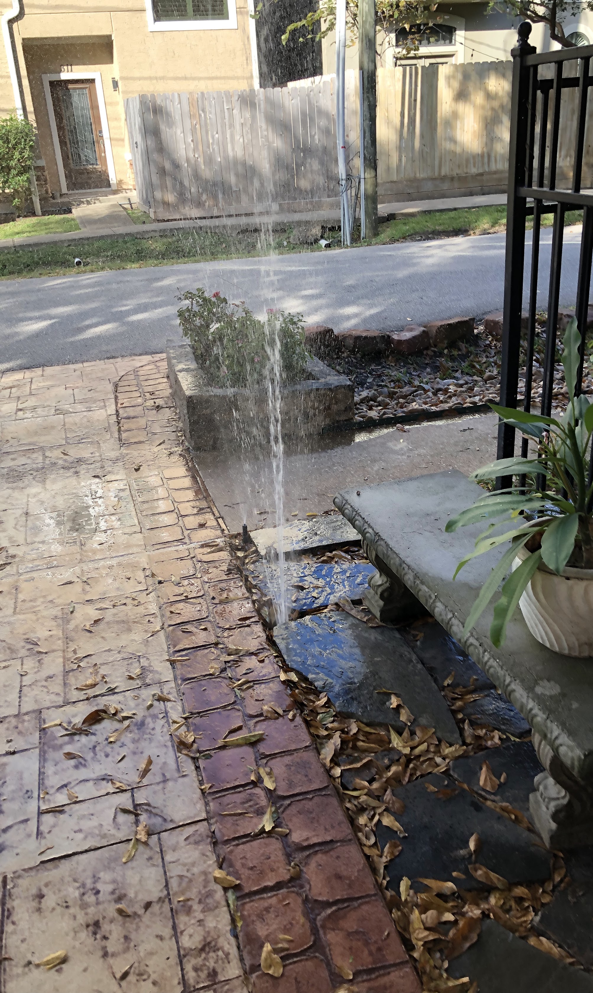 When an unexpected leak threatens your entryway, Abacus Plumbing, Air Conditioning & Electrical responds quickly to stop damage and restore safety.