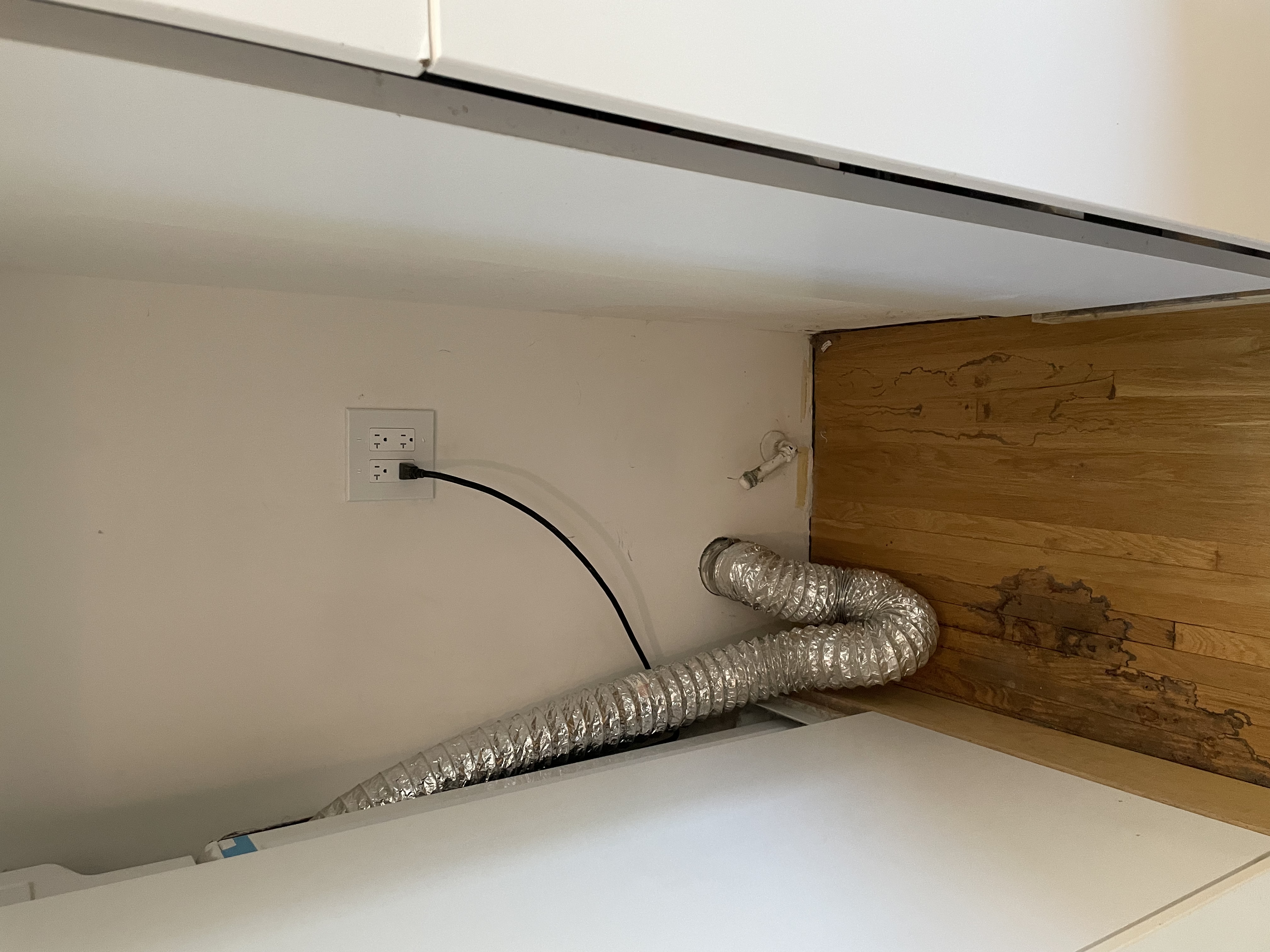 This tidy appliance hookup shows Powell Electric providing reliable outlet placement and professional installation where it matters most.