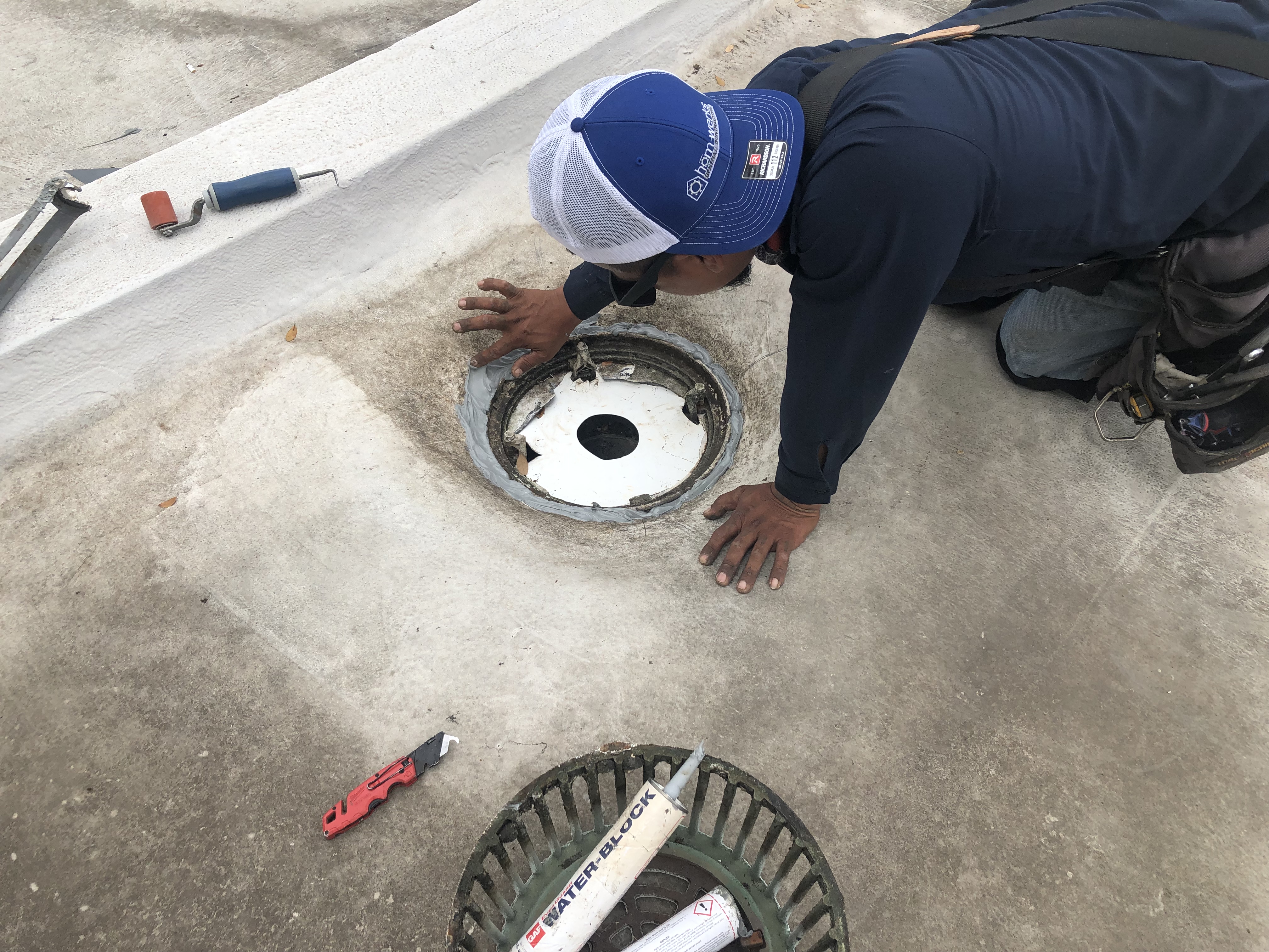 Experience top-notch roofing services with Americana Roofing, where professionalism and quality meet every detail of your project.