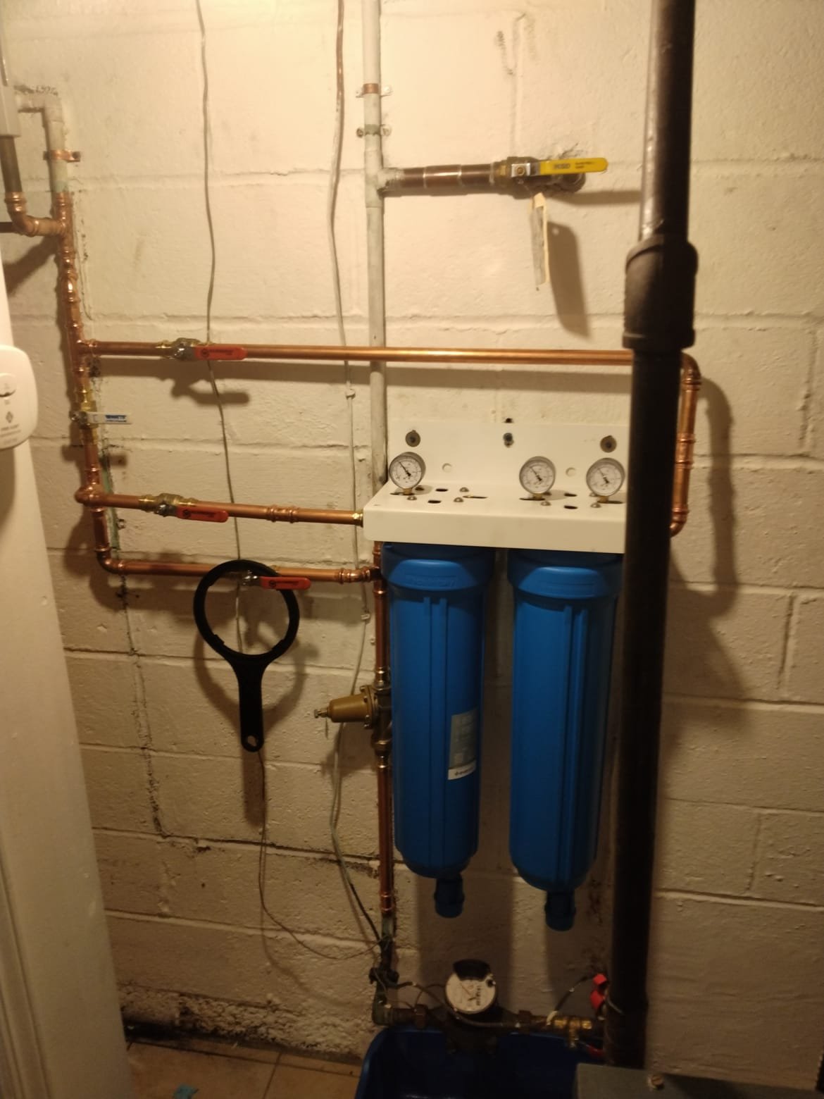 Discover top-notch water filtration solutions with [Business Name] for cleaner, healthier water at home.