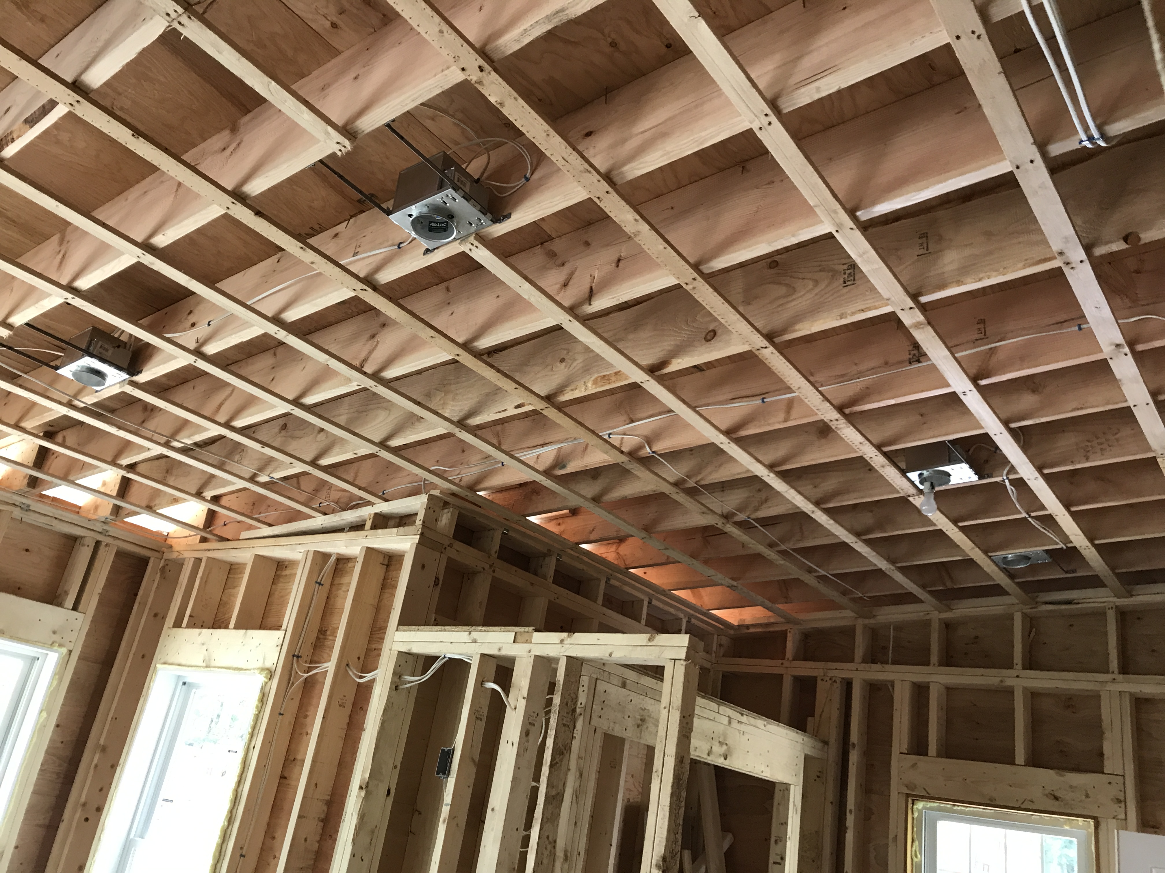 Castle Electric Inc: Expert electrical installations you can trust for your home construction.