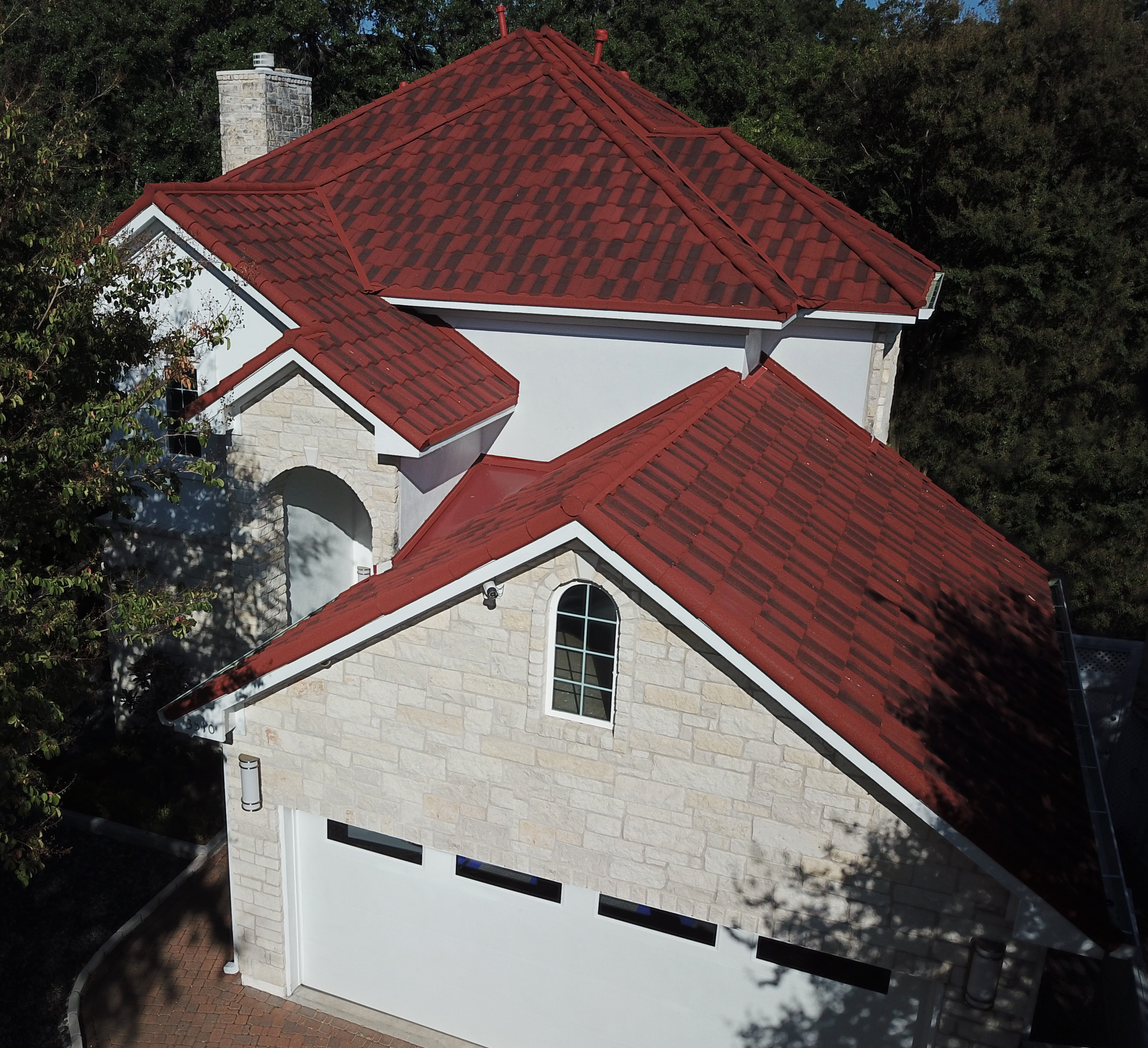 Enhance your home's aesthetic with the distinctive and durable metal roofing solutions from Green Knight® Metal Roofing.