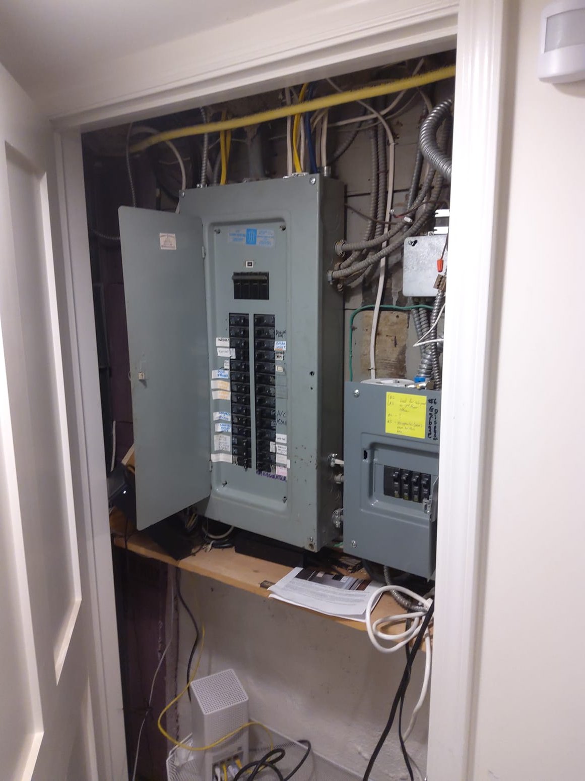 Experience top-notch electrical services with Service Professionals, ensuring safety and efficiency in every installation.