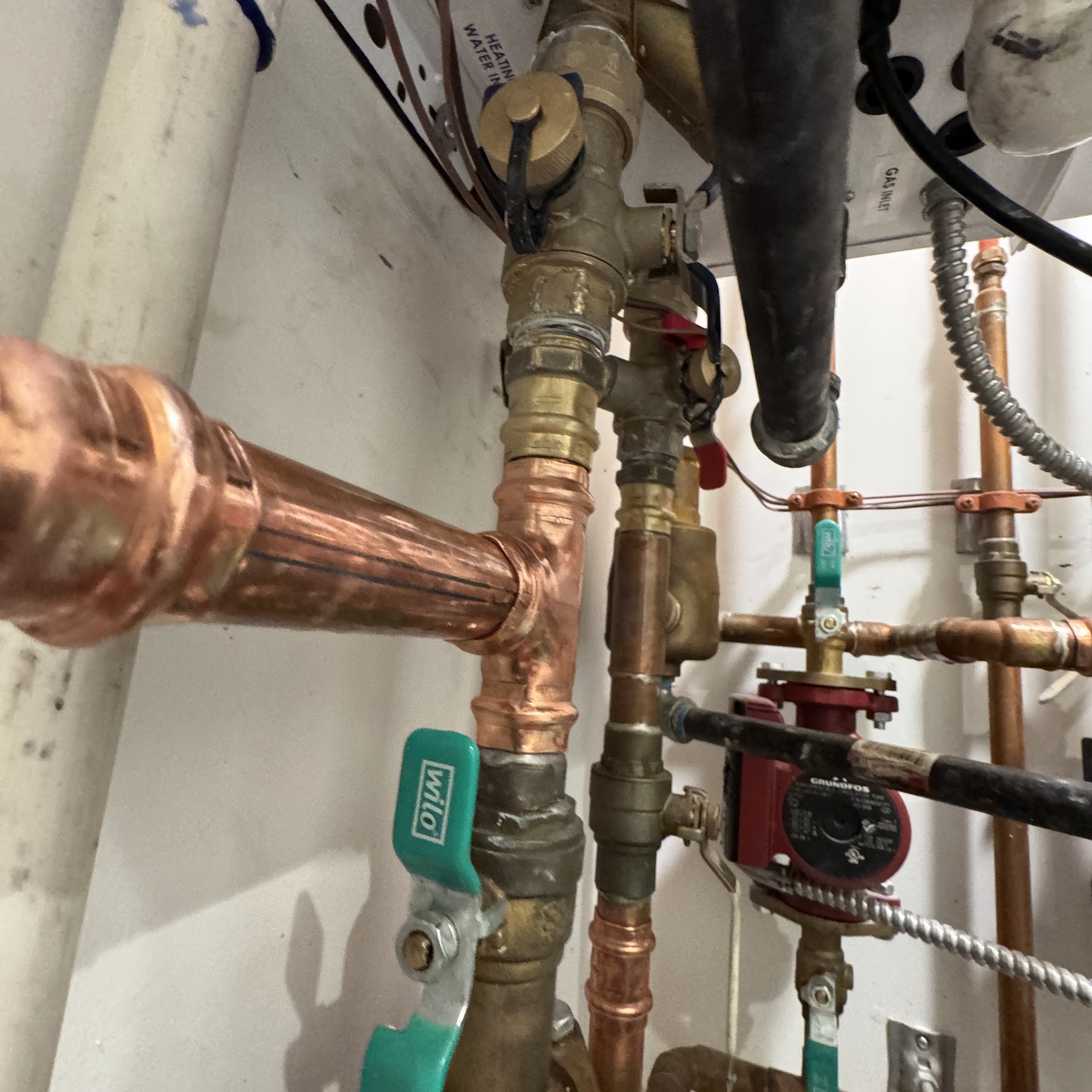 Oasis Heating and Cooling delivers precise, professionally installed hydronic piping and valves that improve system reliability and long-term value.