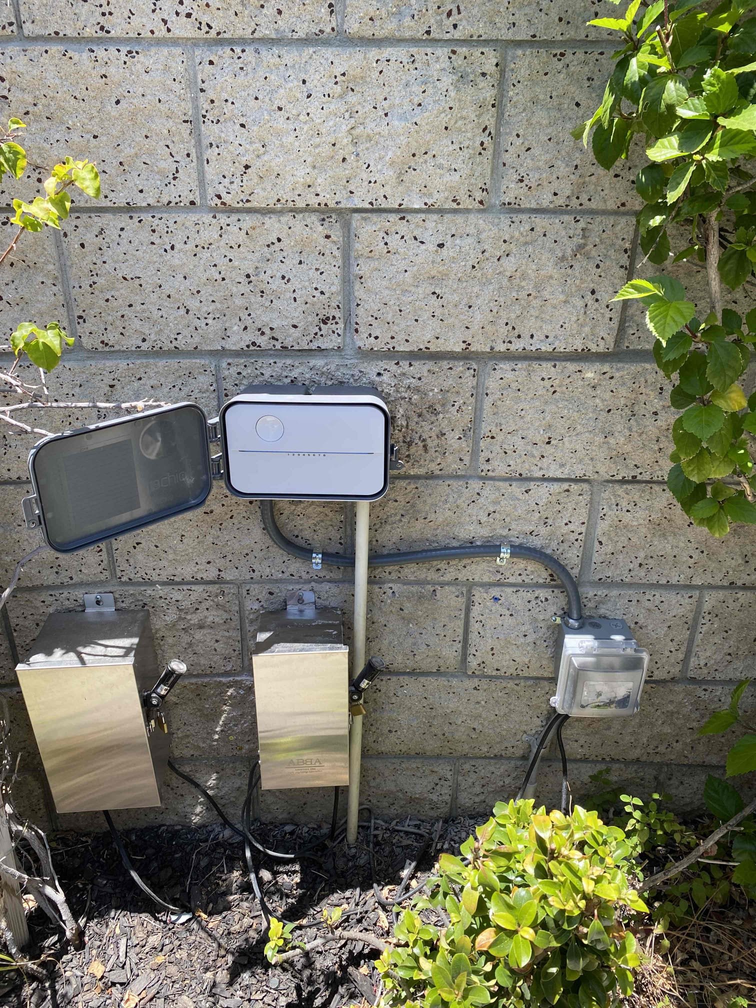Powell Electric delivers tidy, weather-resistant exterior electrical work that prioritizes lasting protection and clear craftsmanship for your home.