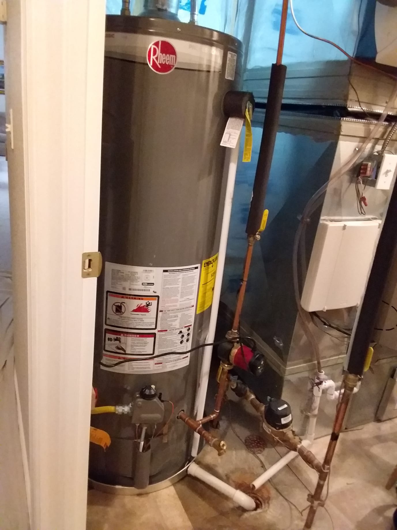 Delivering top-quality water heating solutions, WireNut Home Services combines expertise and reliability.