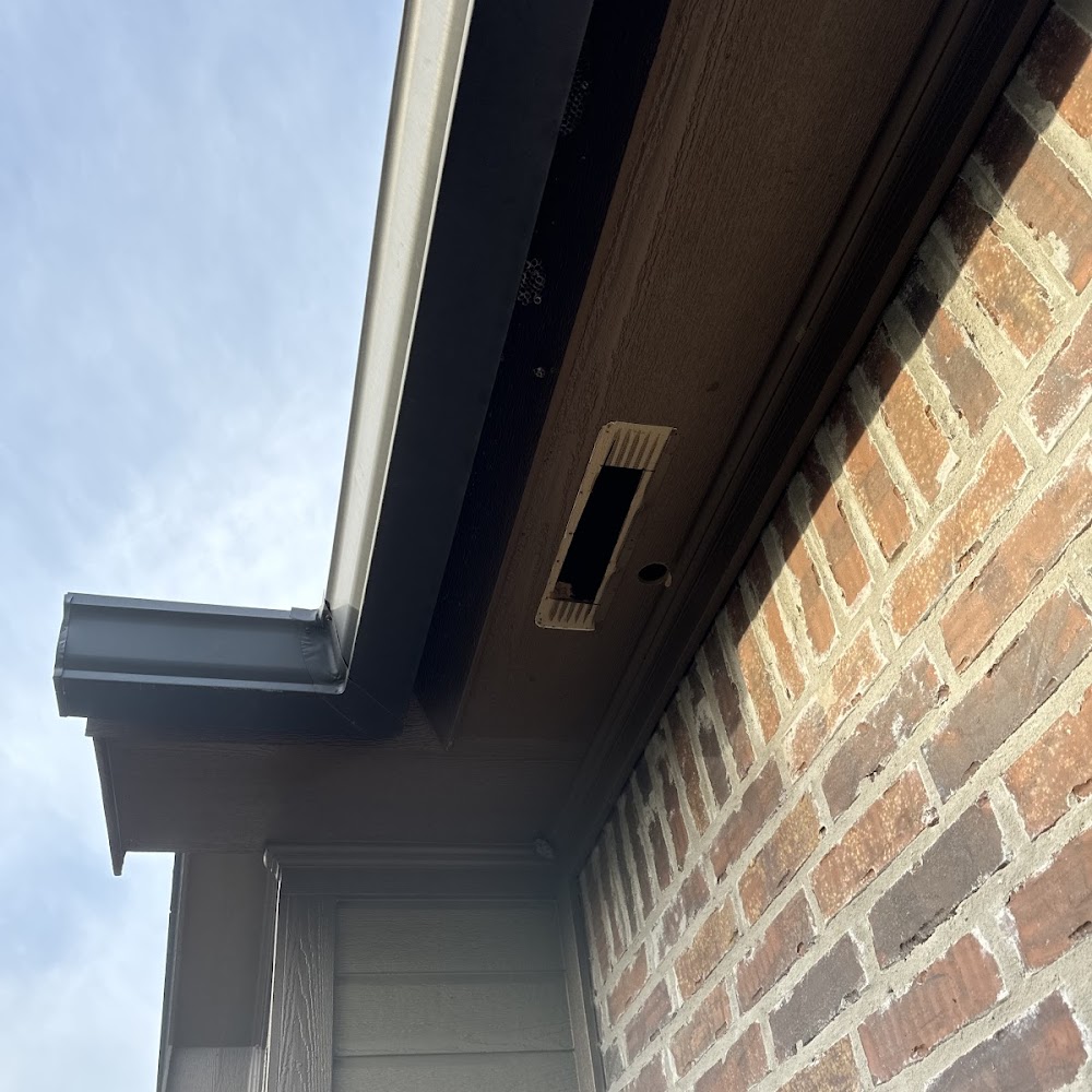 Tri-State Water, Power, and Air: Ensuring quality roof construction and effective water management.