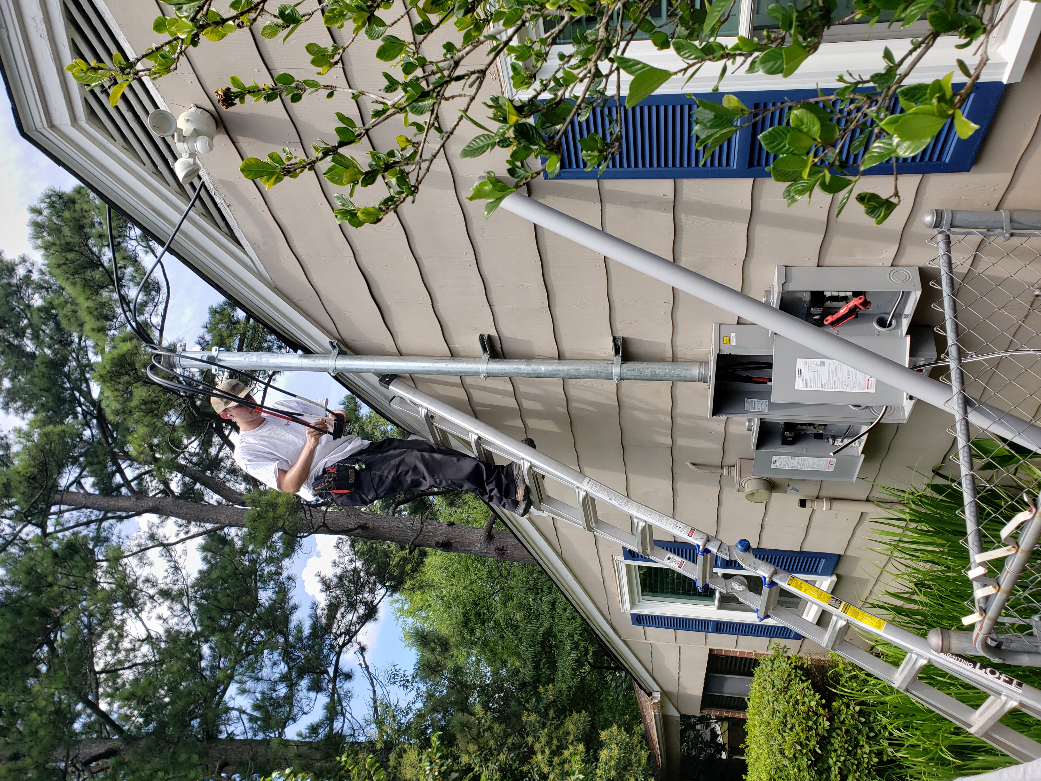 Aardvark Electric, Inc. - Powering your home with expertise and professionalism.