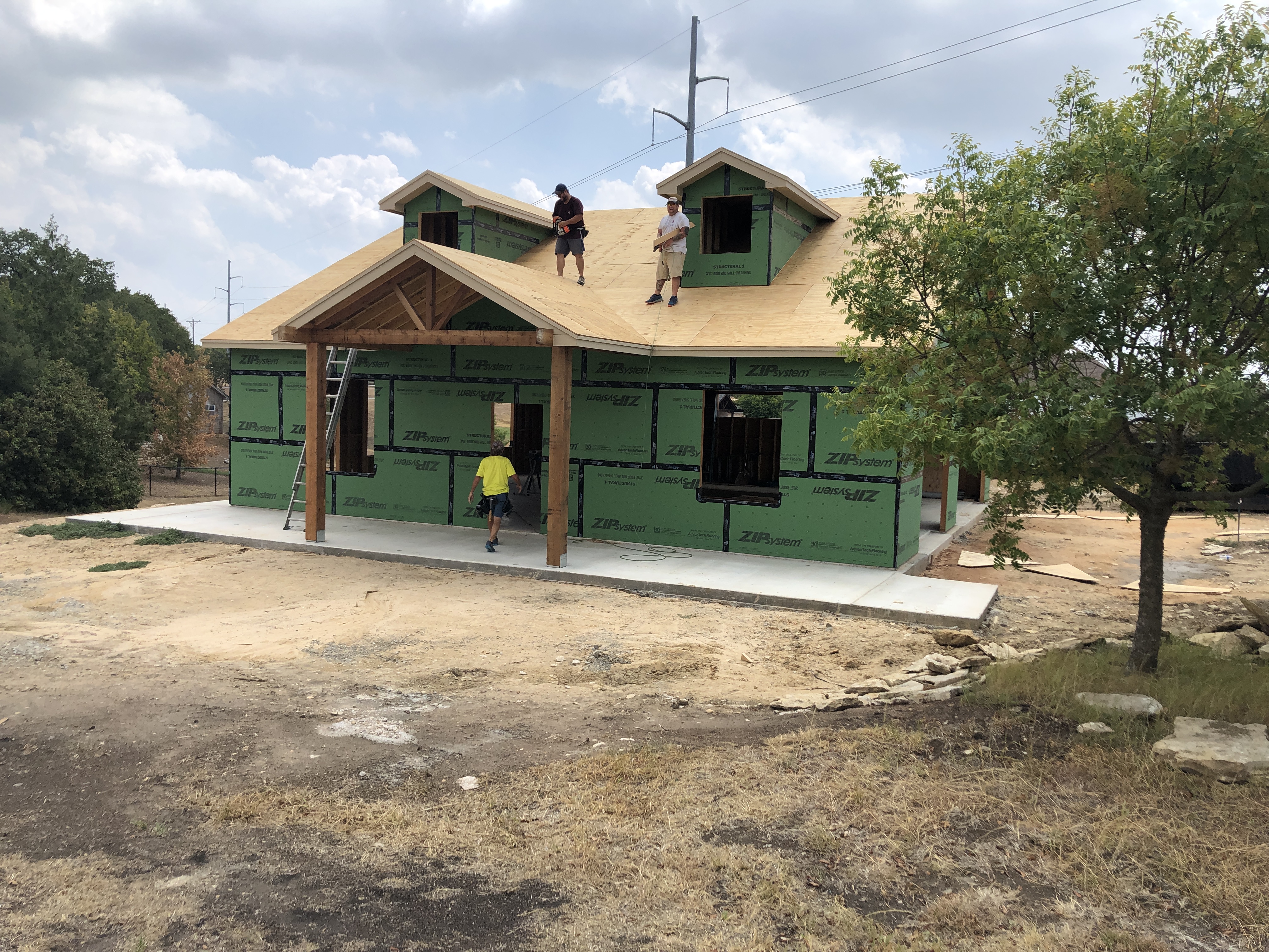 Americana Roofing: Delivering top-quality roofing solutions with expertise and precision.