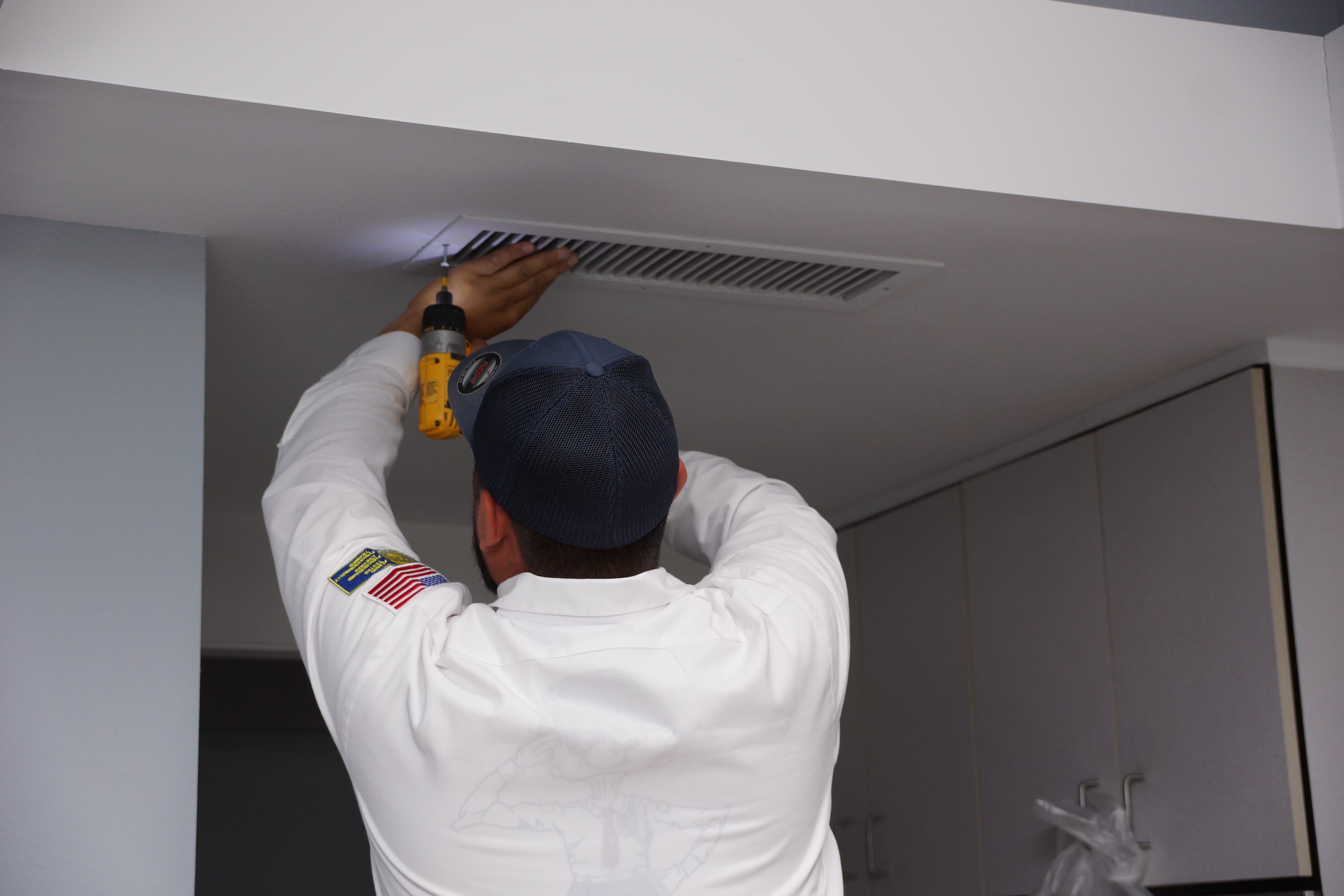 Experience top-notch HVAC services with General Air Conditioning & Plumbing. Professionalism at its best!