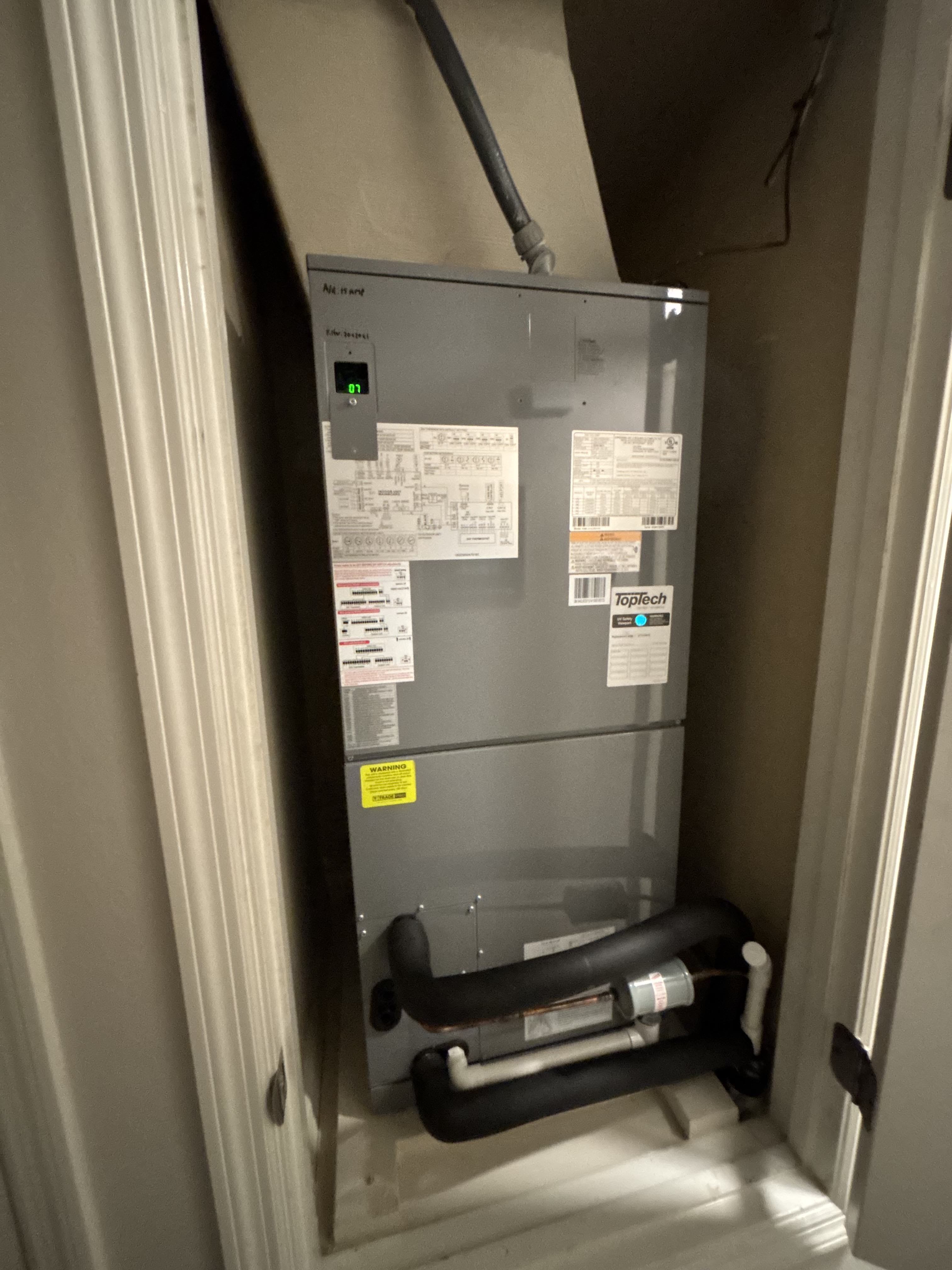 Experience the comfort of innovative HVAC solutions with Belle Air, bringing efficiency right to your door.