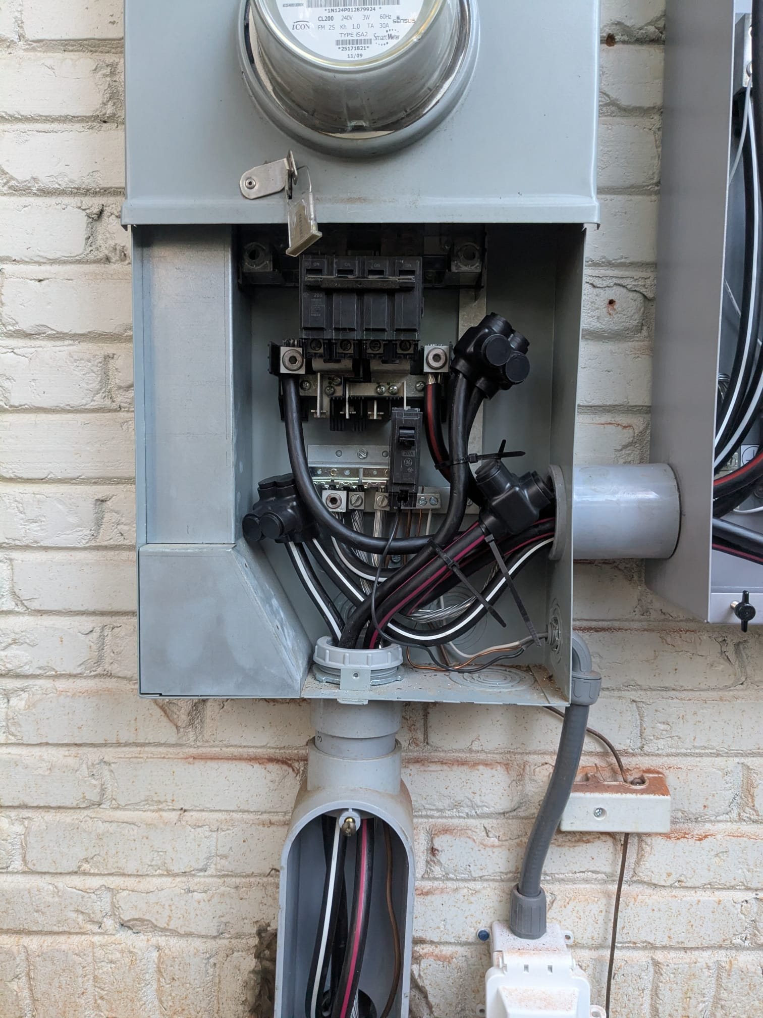 For expert electrical services you can trust, turn to Aardvark Electric, Inc. to ensure your home's systems are up to standard.