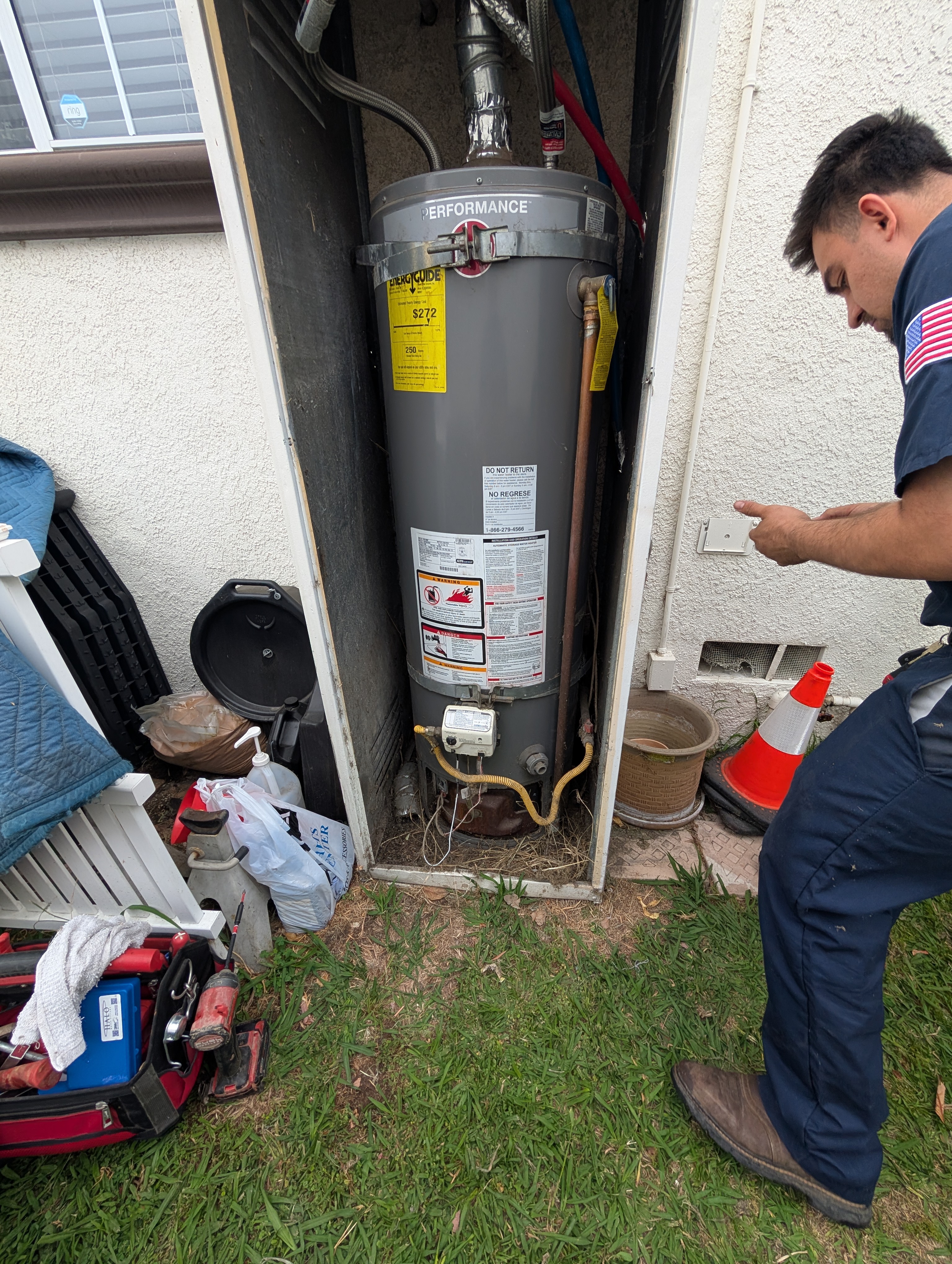 Cole Services ensures your water heater runs efficiently with expert inspections and maintenance, prioritizing your comfort and safety.