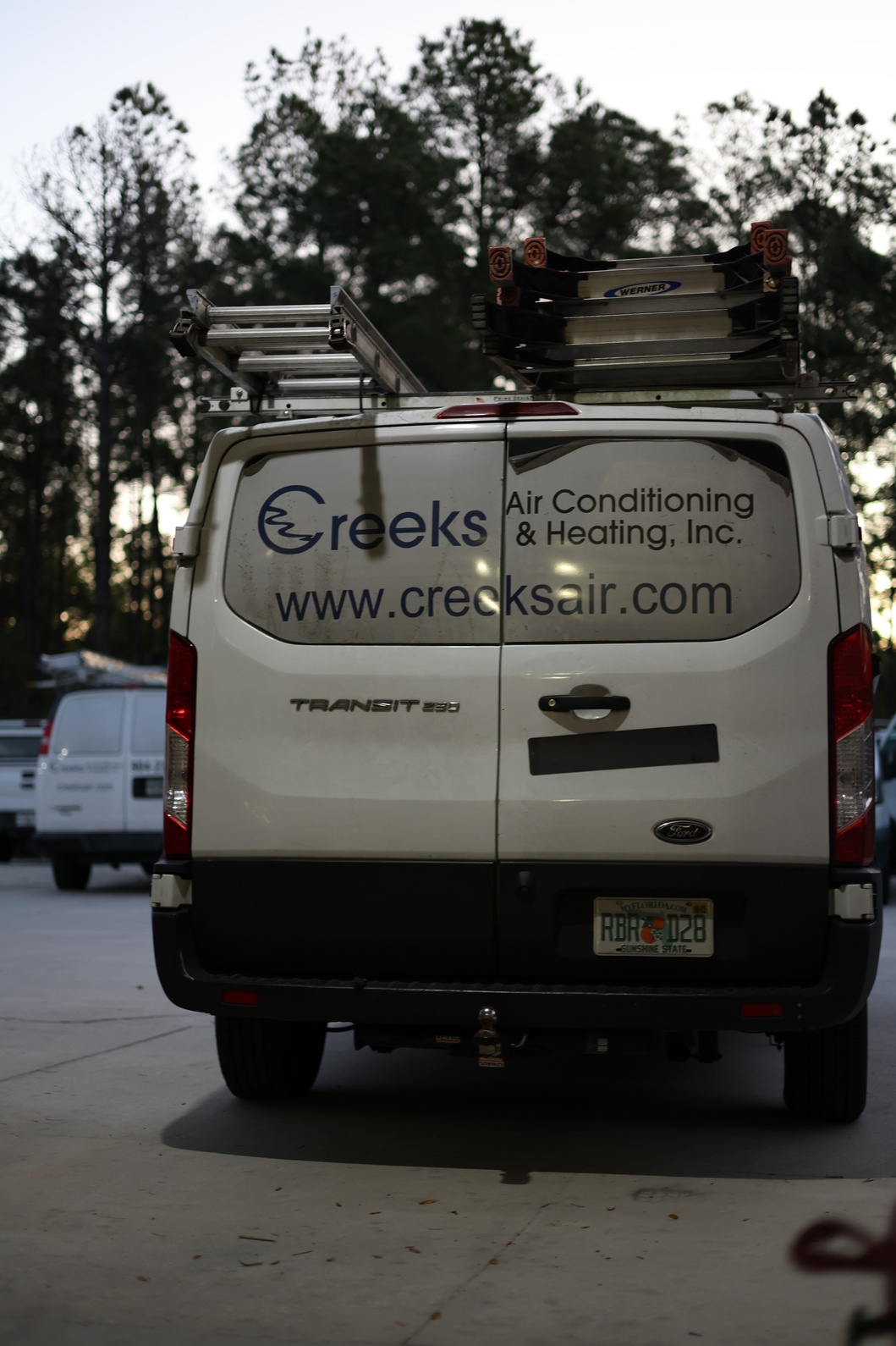 Experience top-notch service with Creeks Air Conditioning & Heating as they bring comfort to your doorstep with professionalism and expertise.
