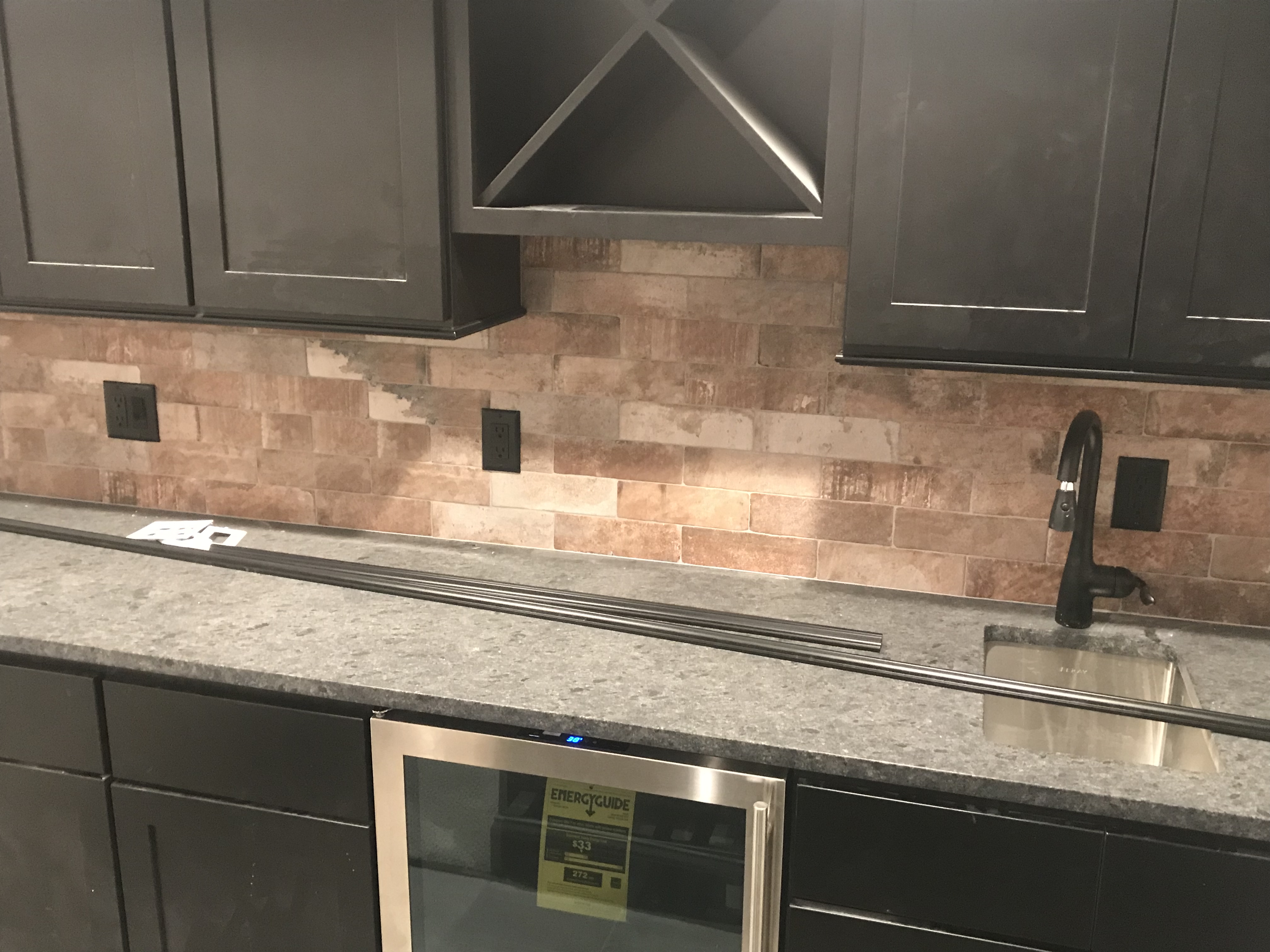 Upgrade your kitchen with Castle Electric Inc. for a modern, sleek design that combines quality and style.