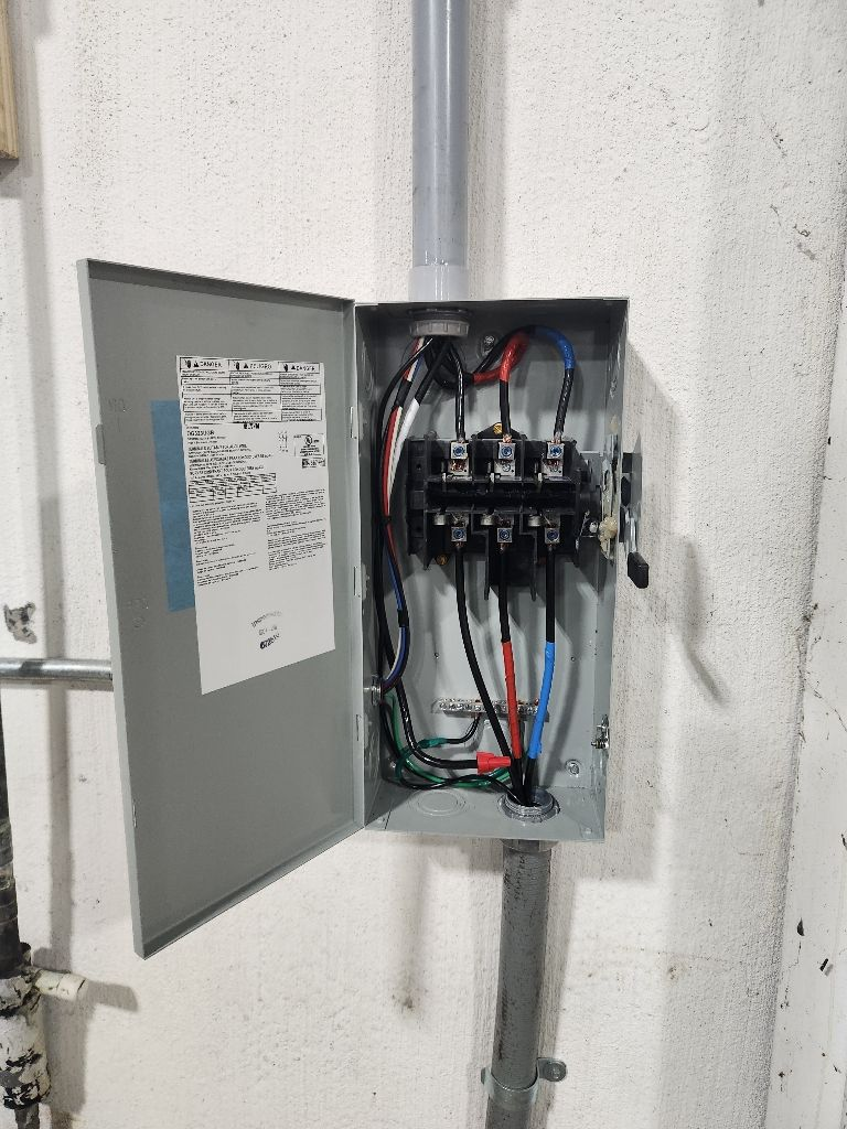 Aardvark Electric, Inc. ensures safety and efficiency with expertly organized electrical panel installations.